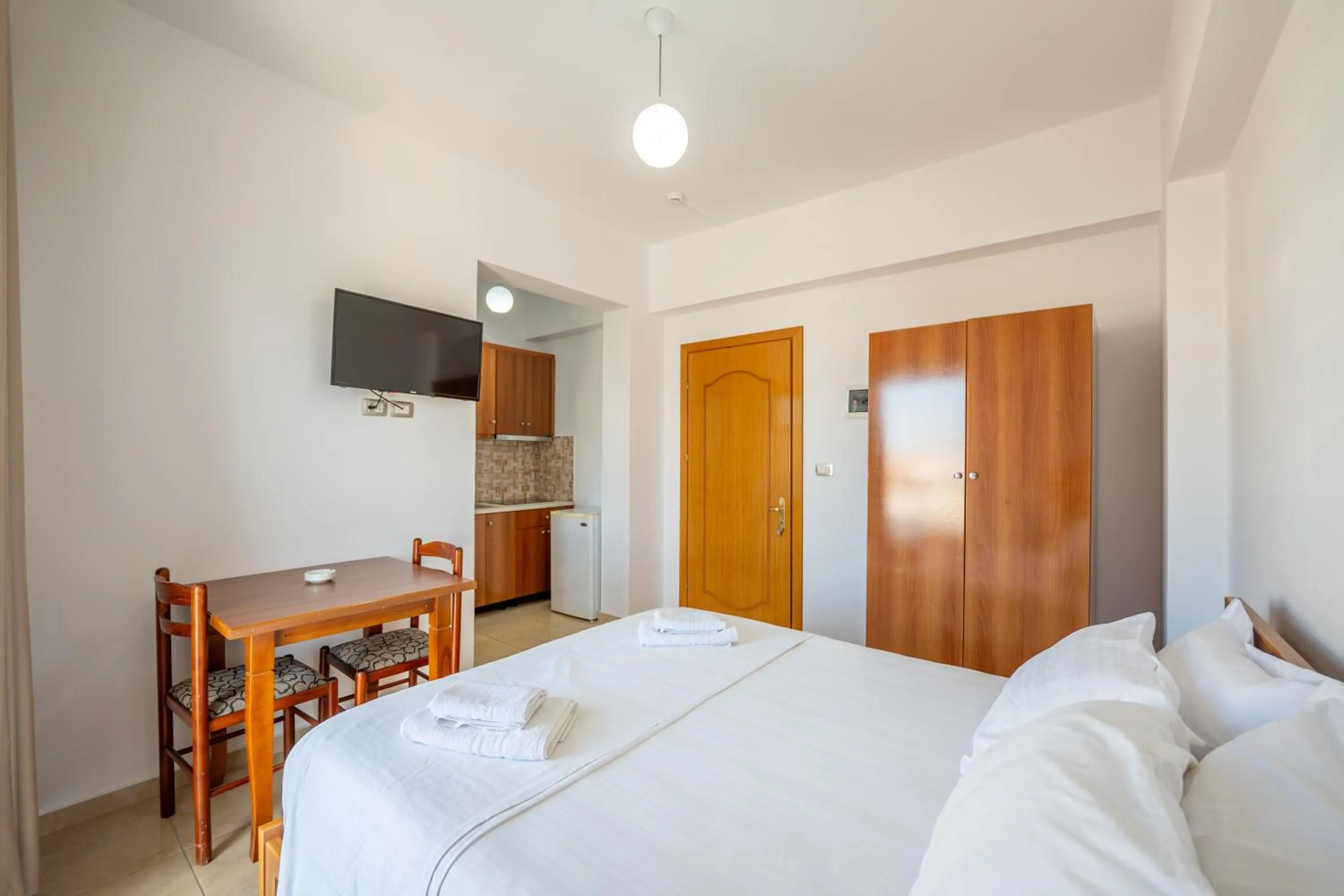 TV and multimedia, Bed in Aleksander ApartHotel