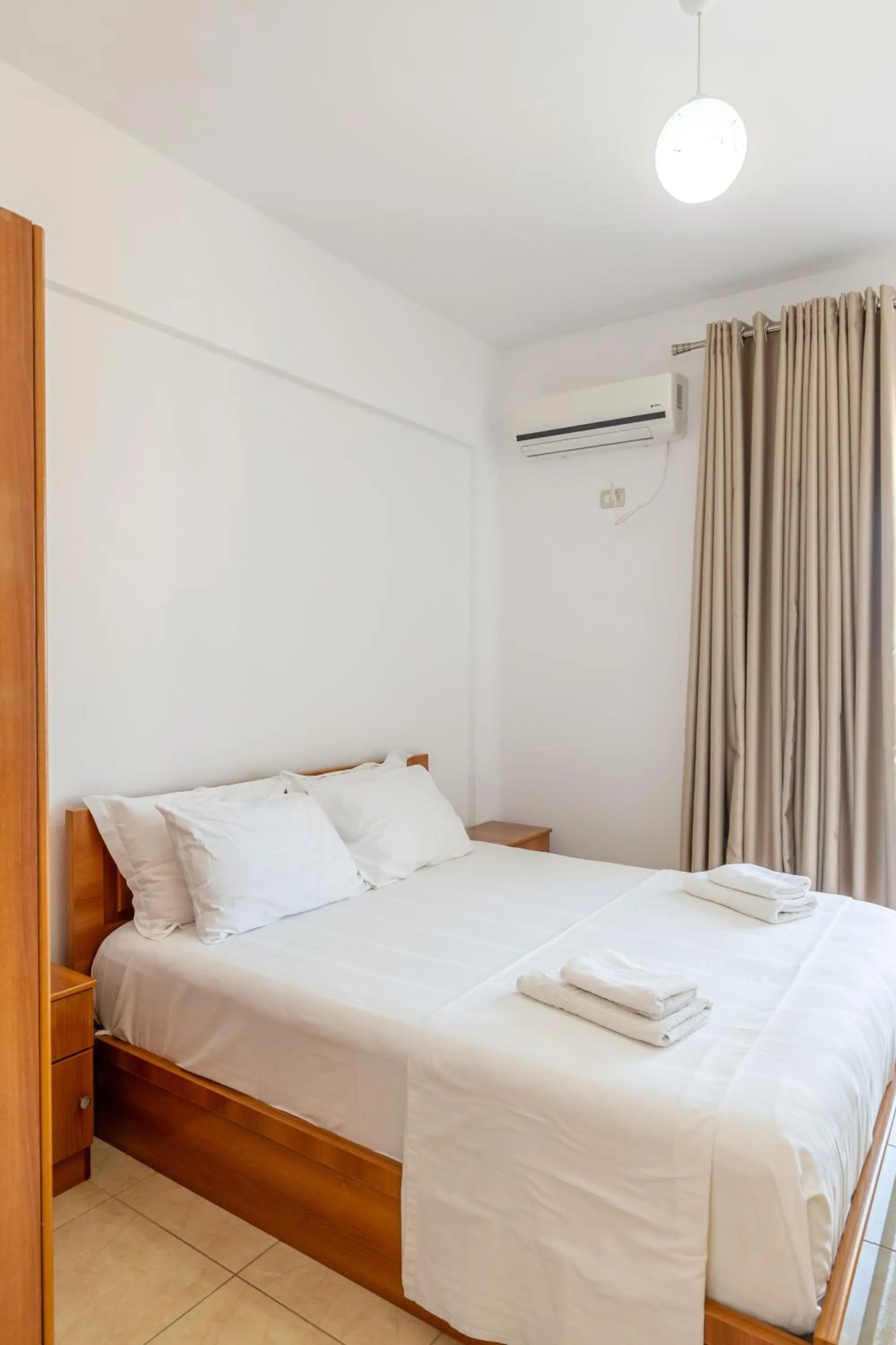 Bed in Aleksander ApartHotel