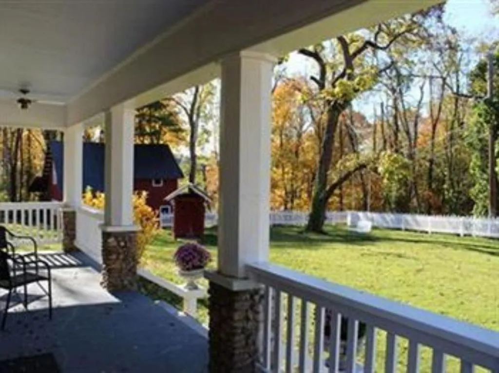 Property building in Millsap-Baker Estate