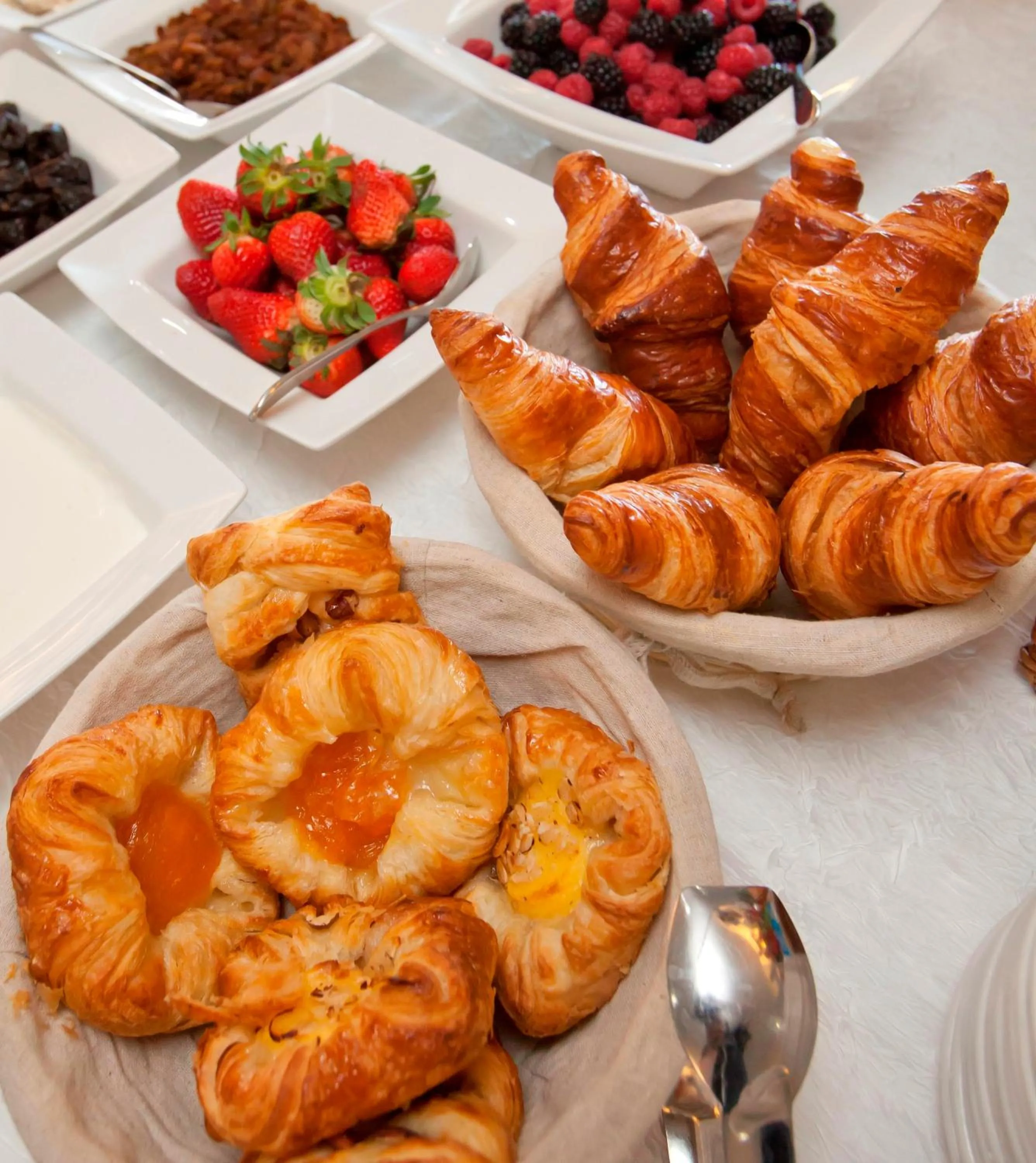 Food in Cobo Bay Hotel