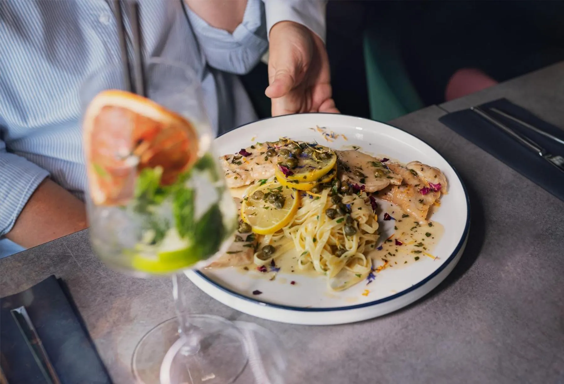 Restaurant/places to eat in Electra Aparthotel