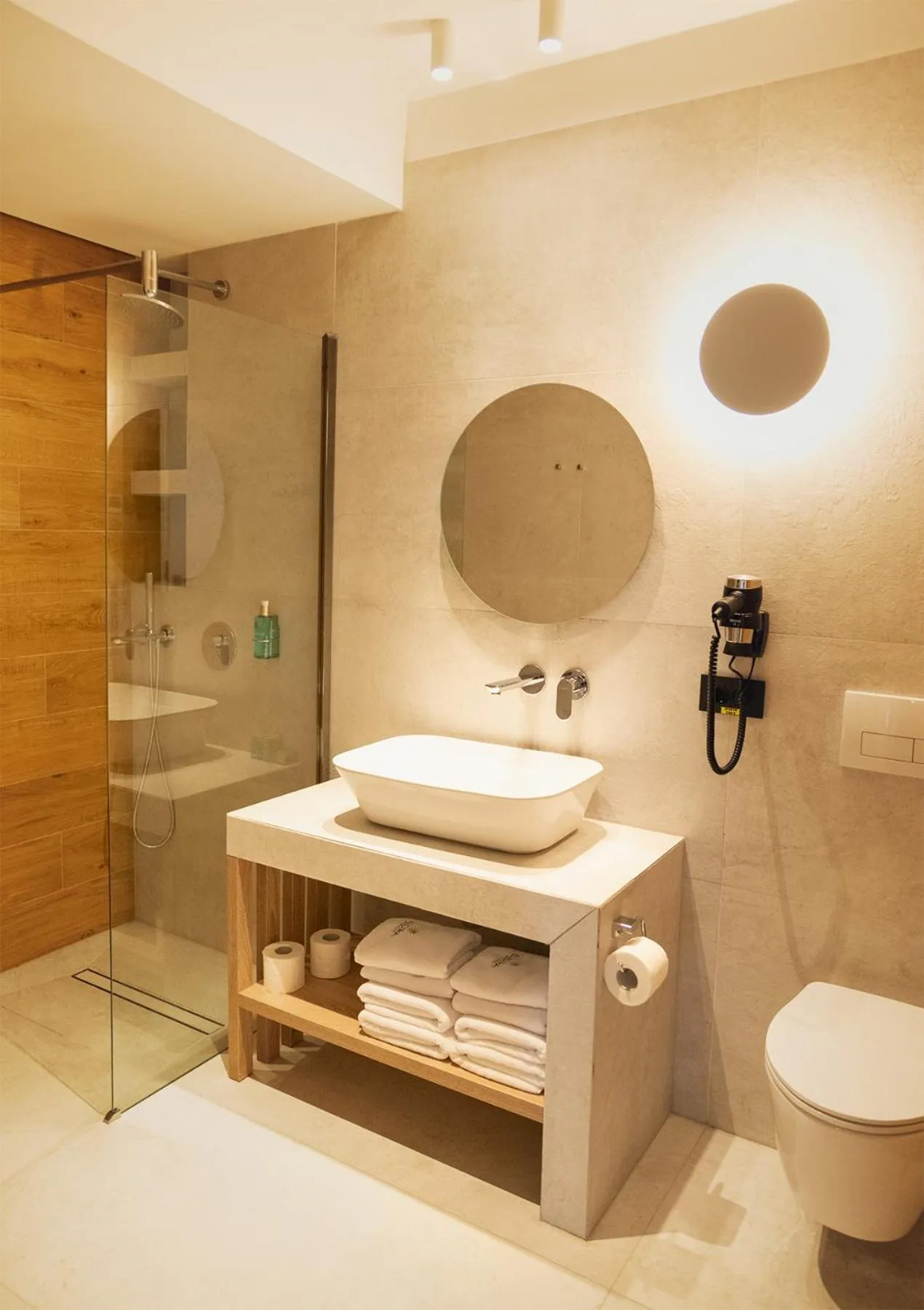 Shower in Electra Aparthotel