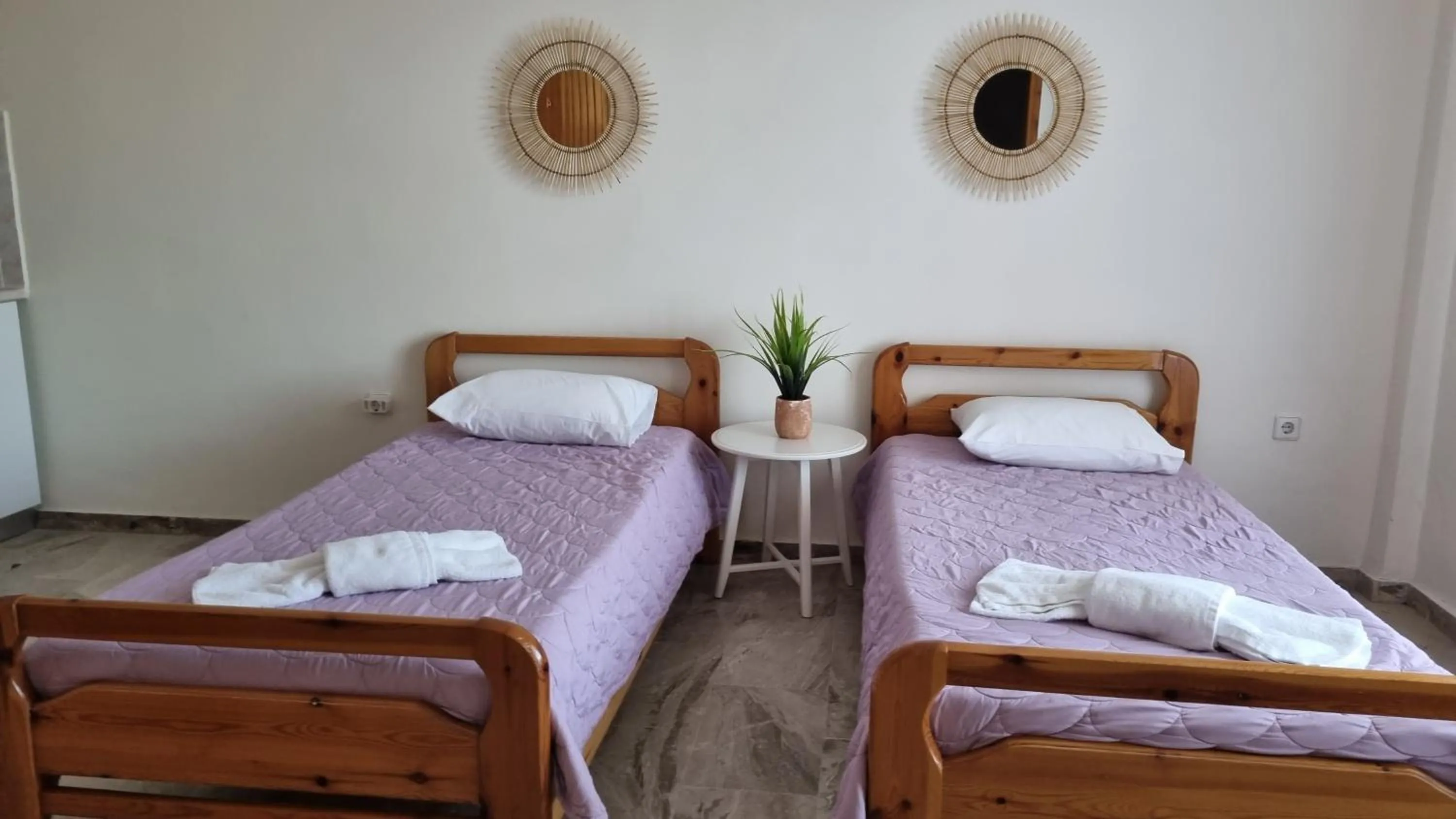 Bed in Tolo Blue Bay