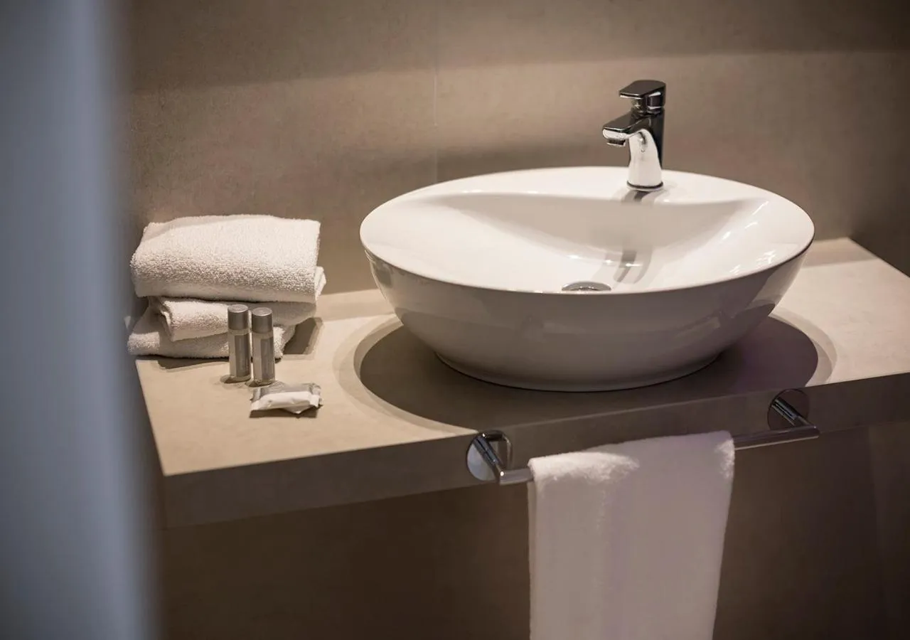 Bathroom in Hotel Meeting