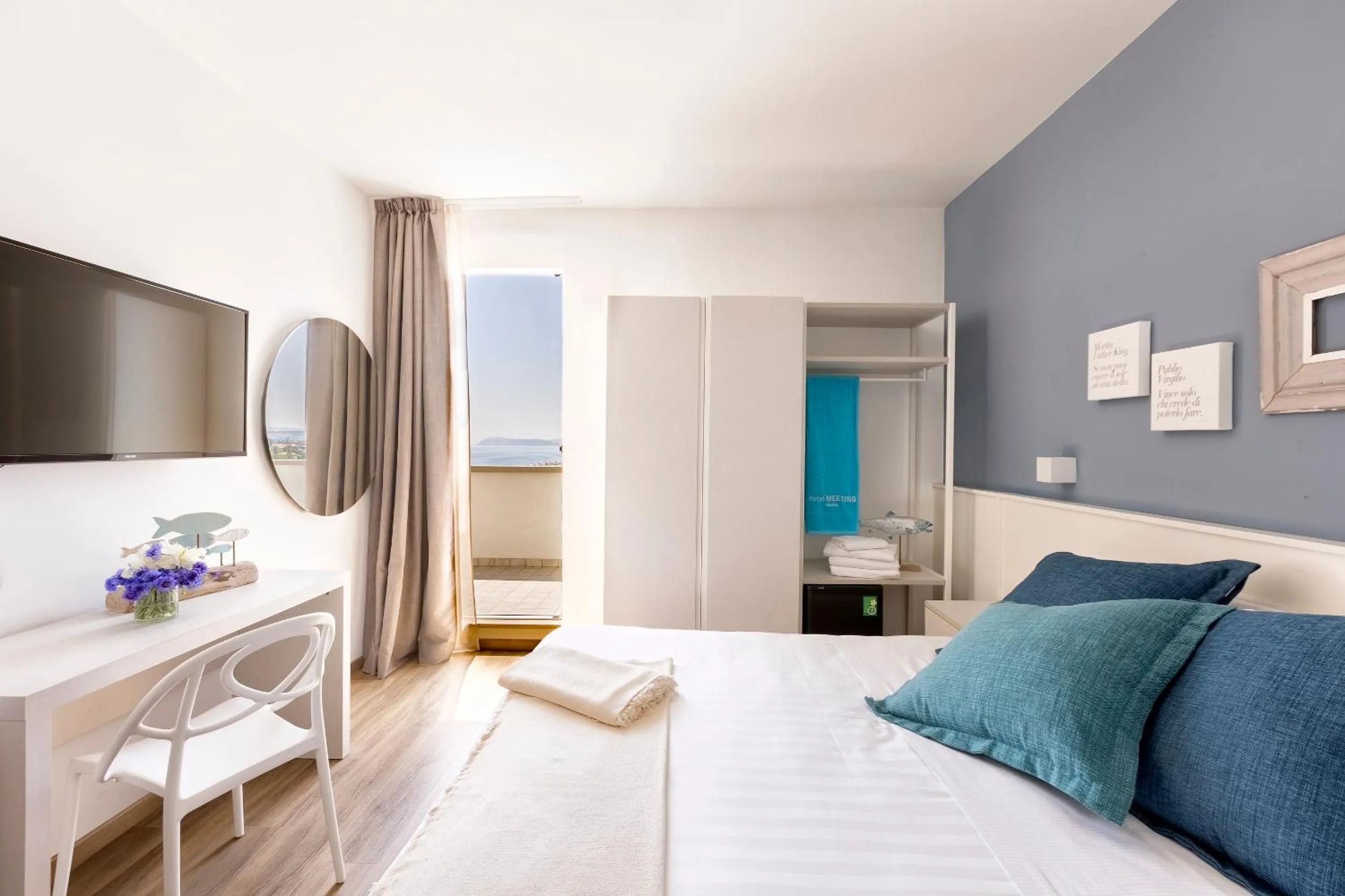 Bed in Hotel Meeting