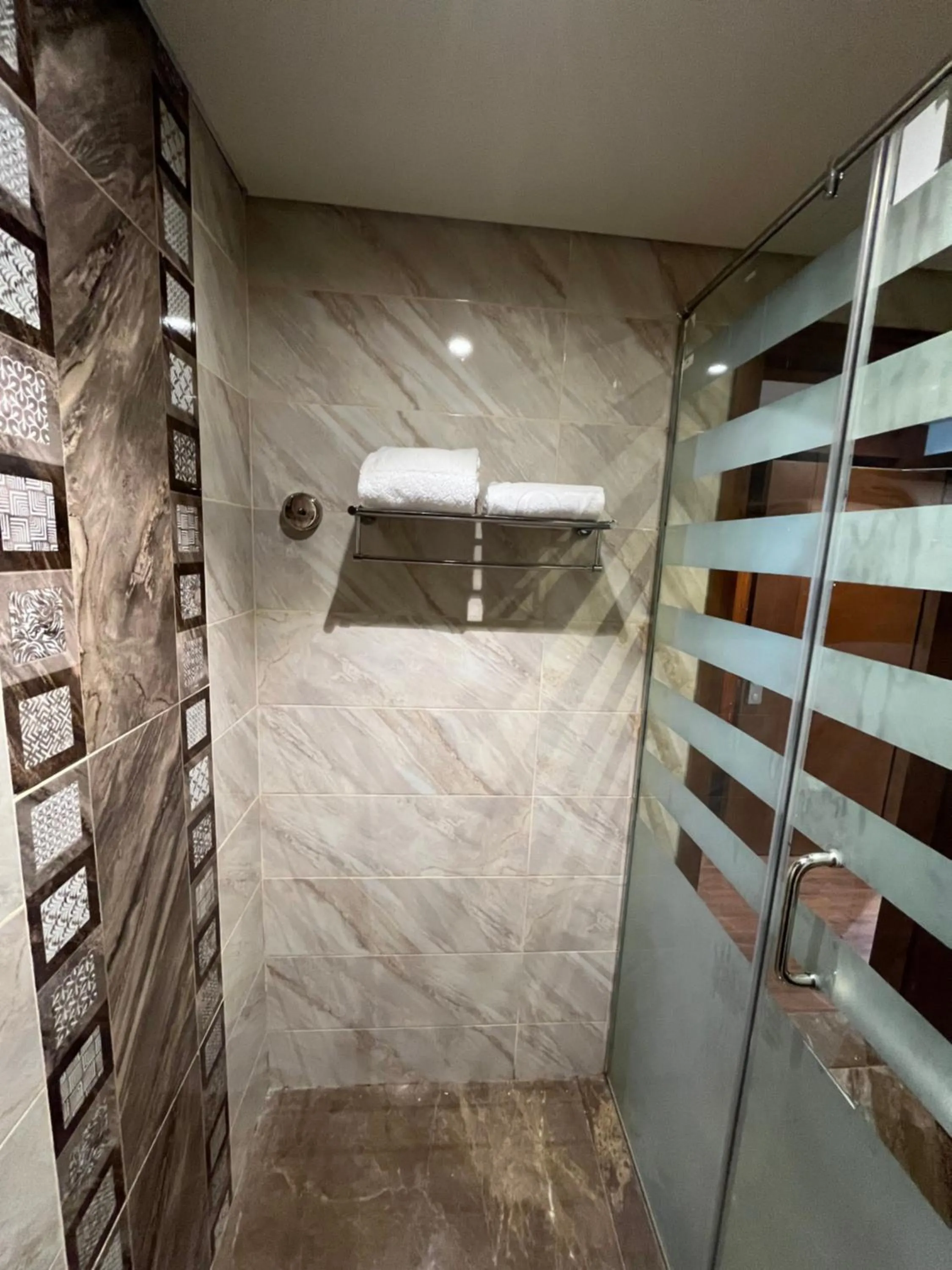 Shower in Tolip Resort El Galala Heights