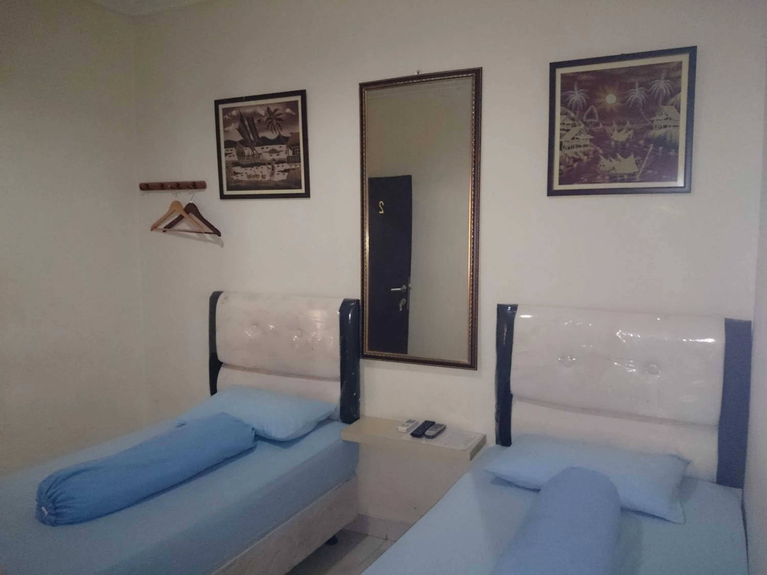 Bed in Pondok Seruni Kemanggisan Jakarta