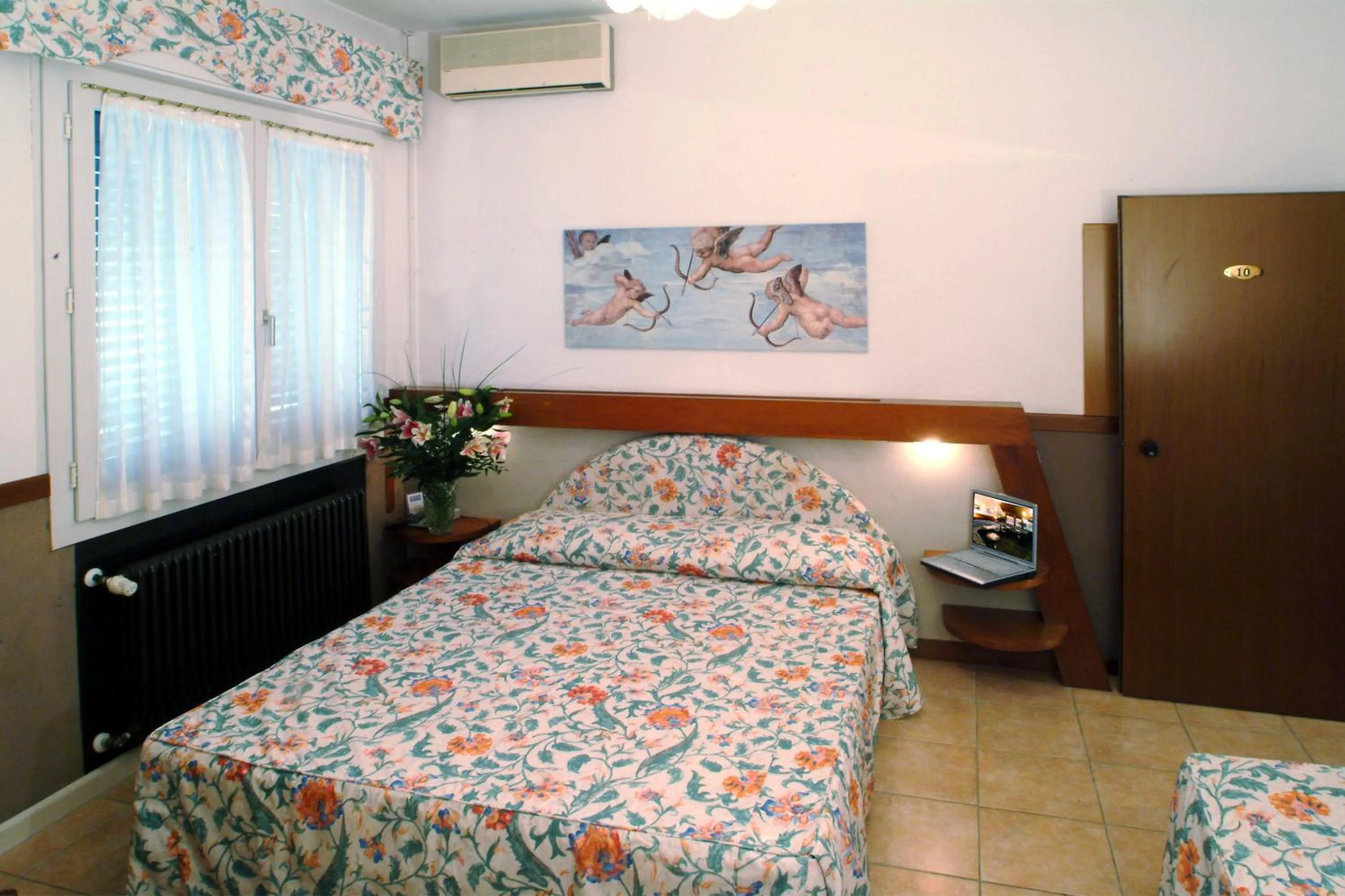 Bedroom, Bed in Hotel Roma