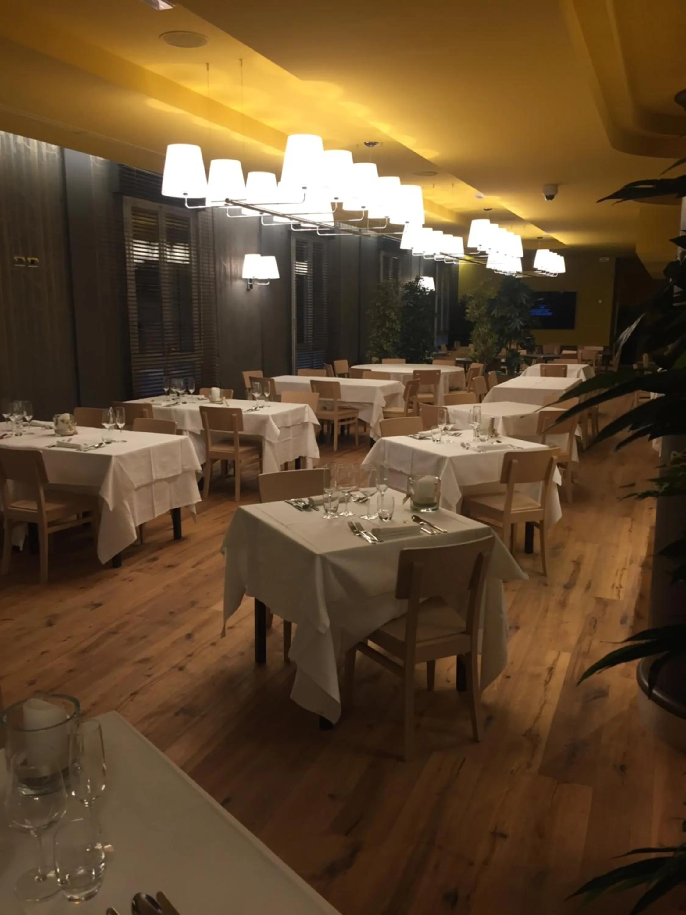 Restaurant/places to eat in Apartment Hotel Marchesini