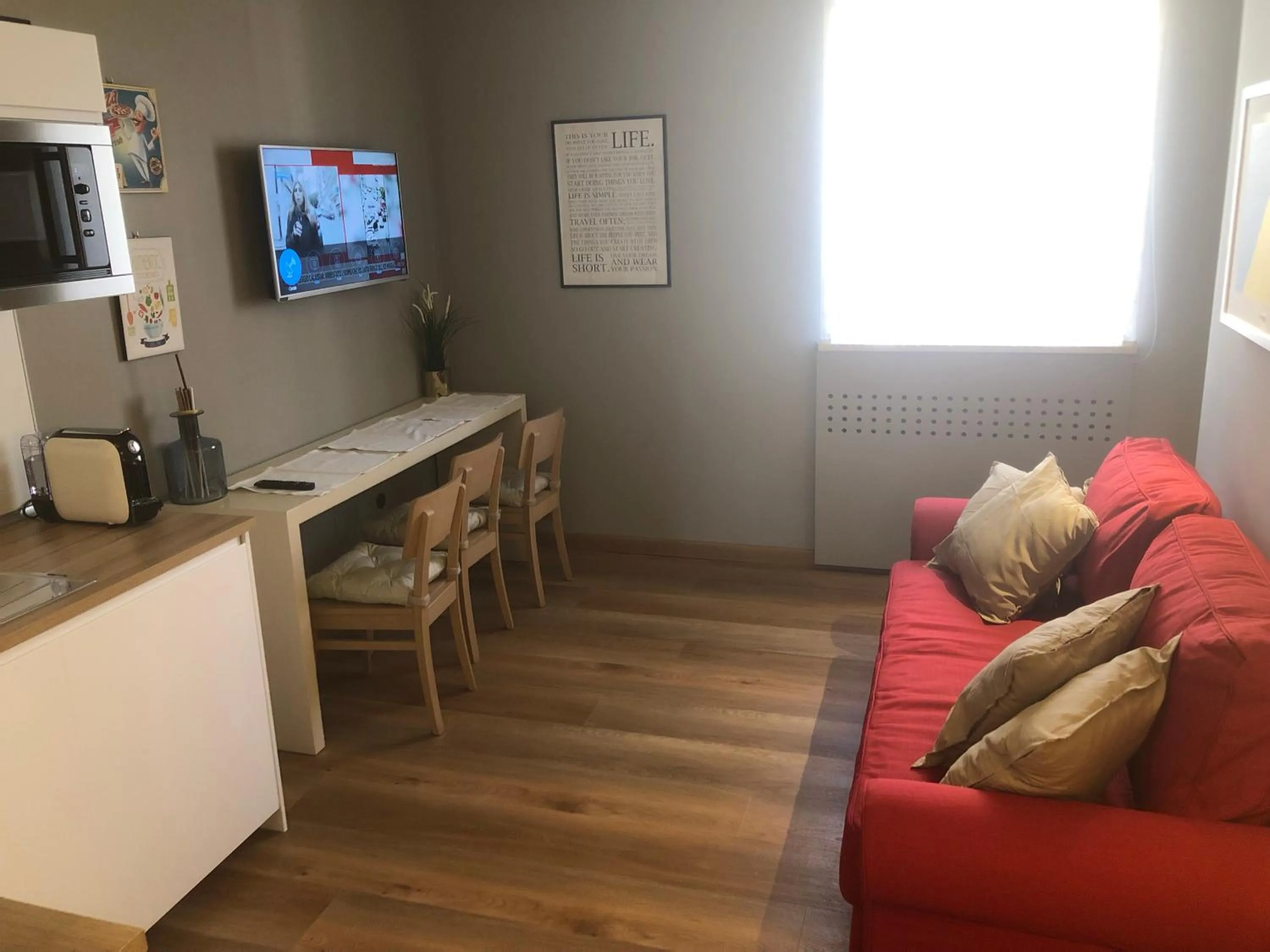 TV and multimedia in Apartment Hotel Marchesini