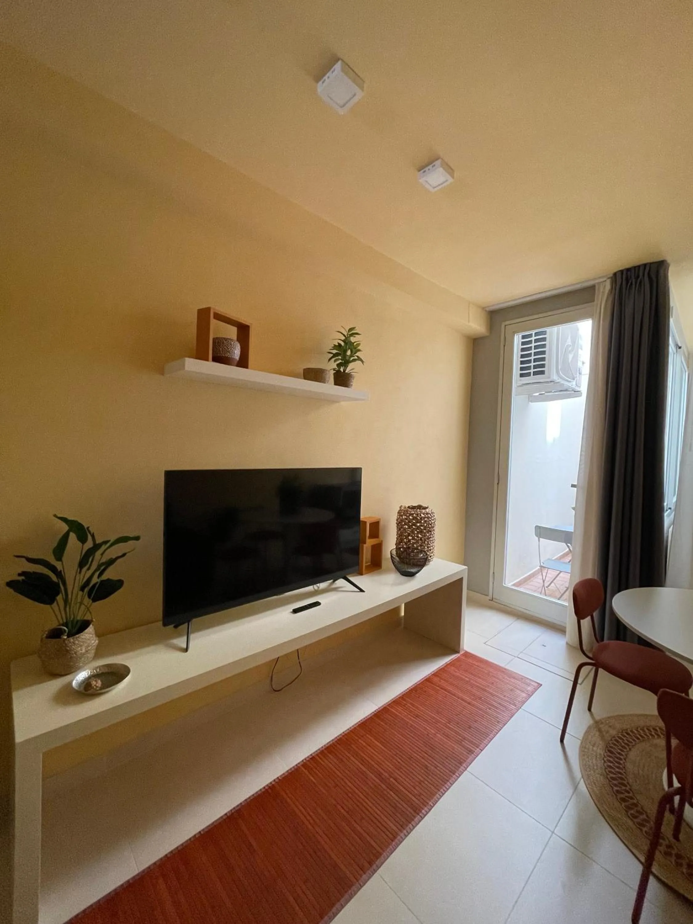 TV and multimedia in Apartment Hotel Marchesini