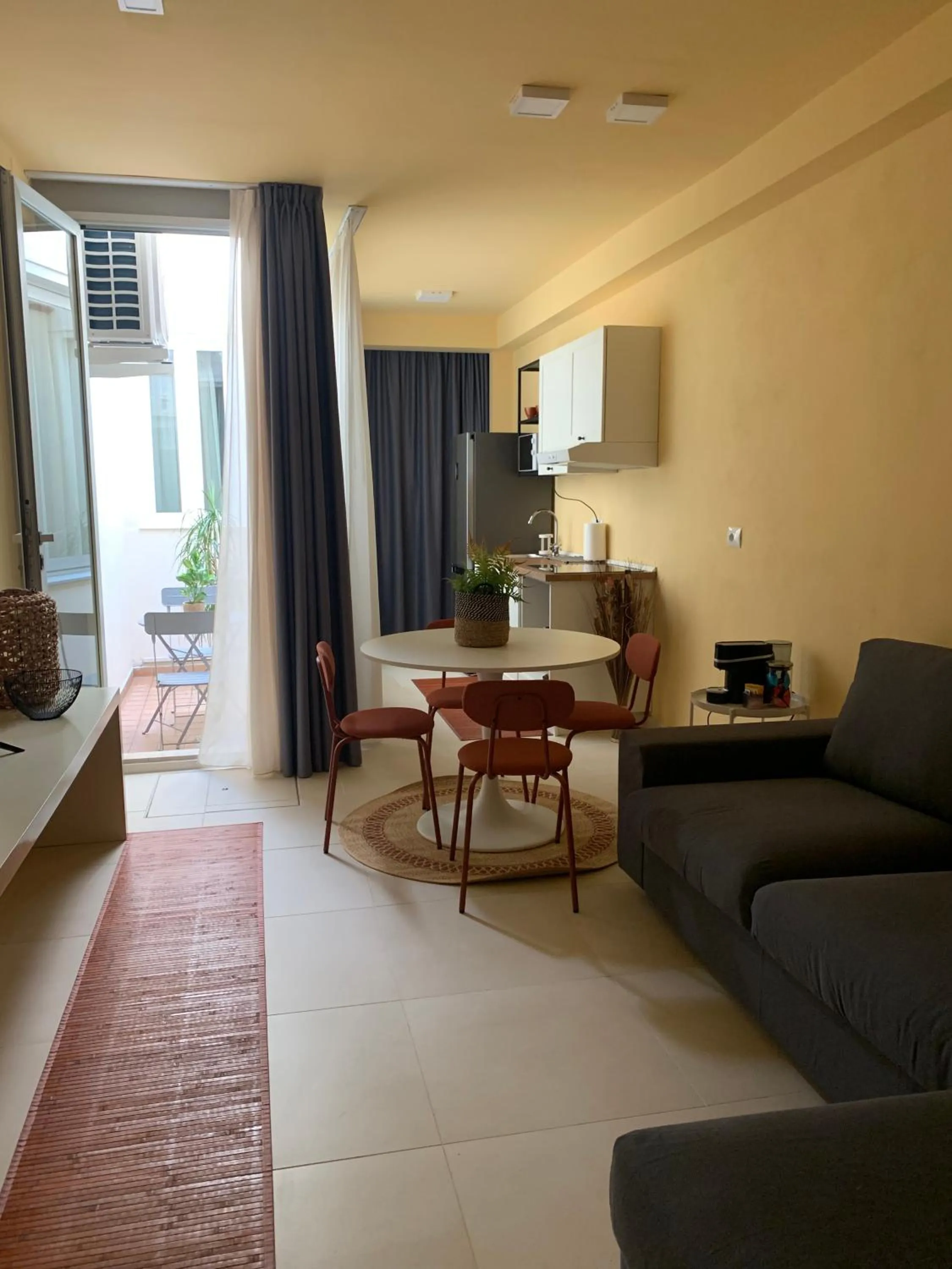 TV and multimedia in Apartment Hotel Marchesini