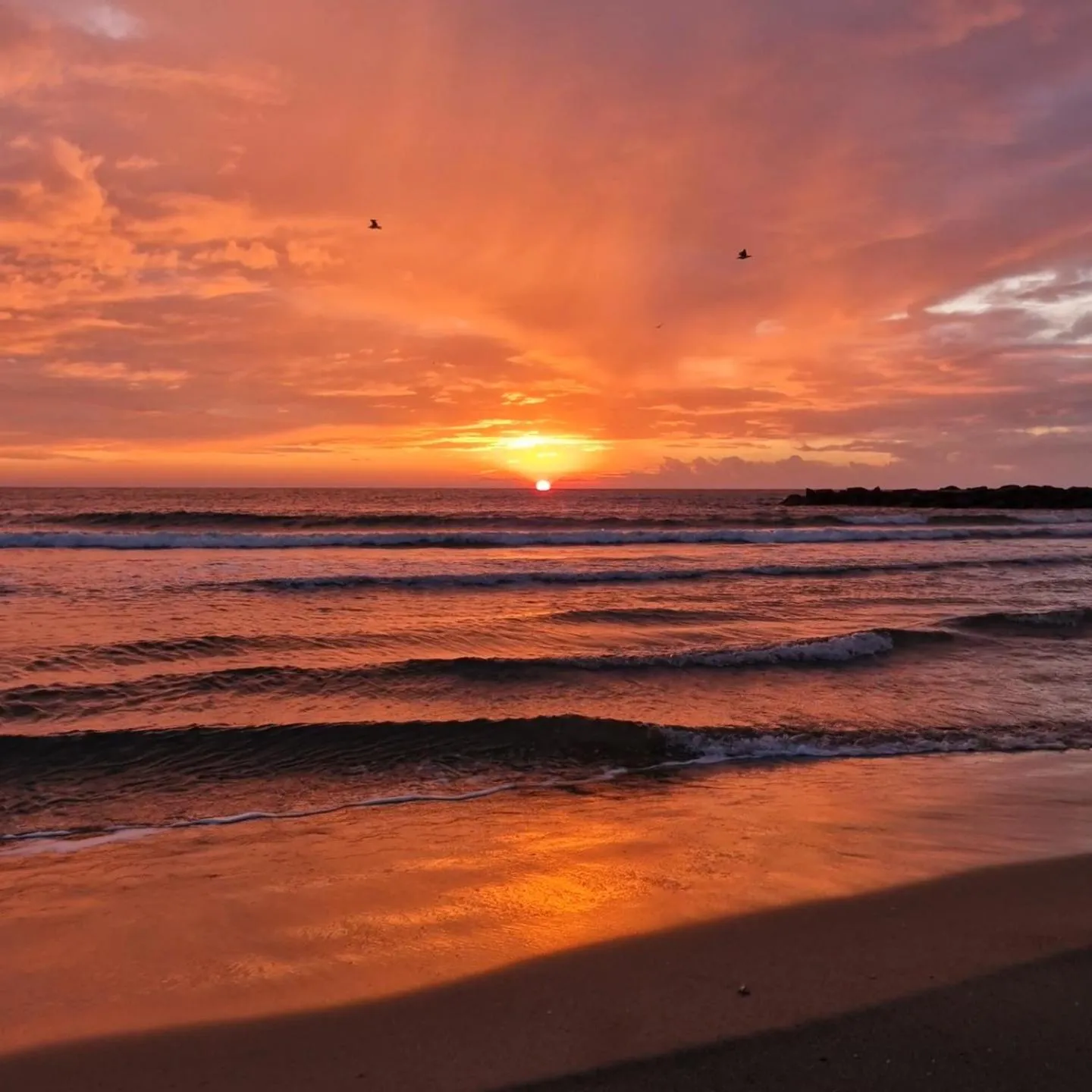 Nearby landmark in Sable & Pampas - Meublé de Tourisme 5 étoiles - Vue Panoramique & Terrasse - Climatisation - Plage à 200m