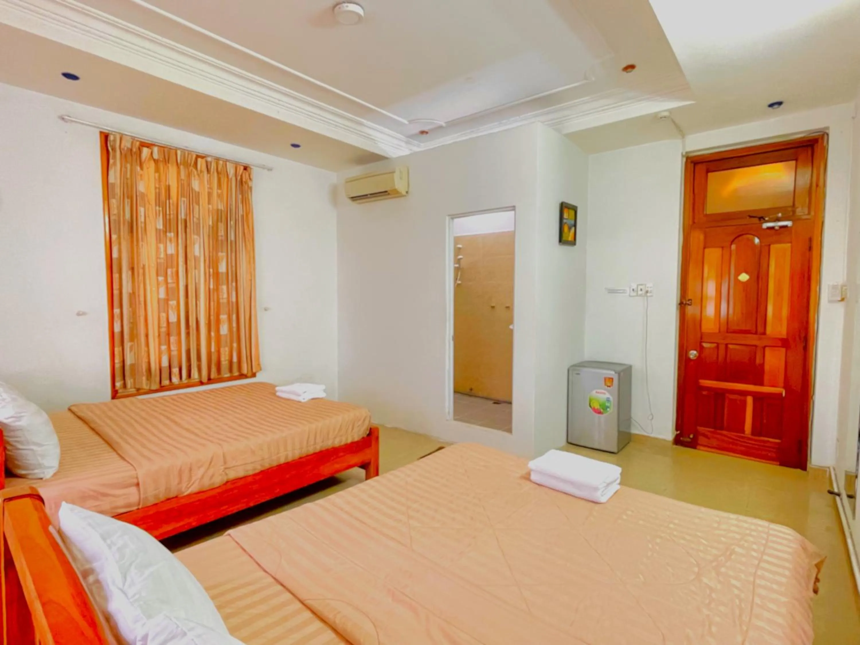 Photo of the whole room, Bed in Sakura Hostel Saigon