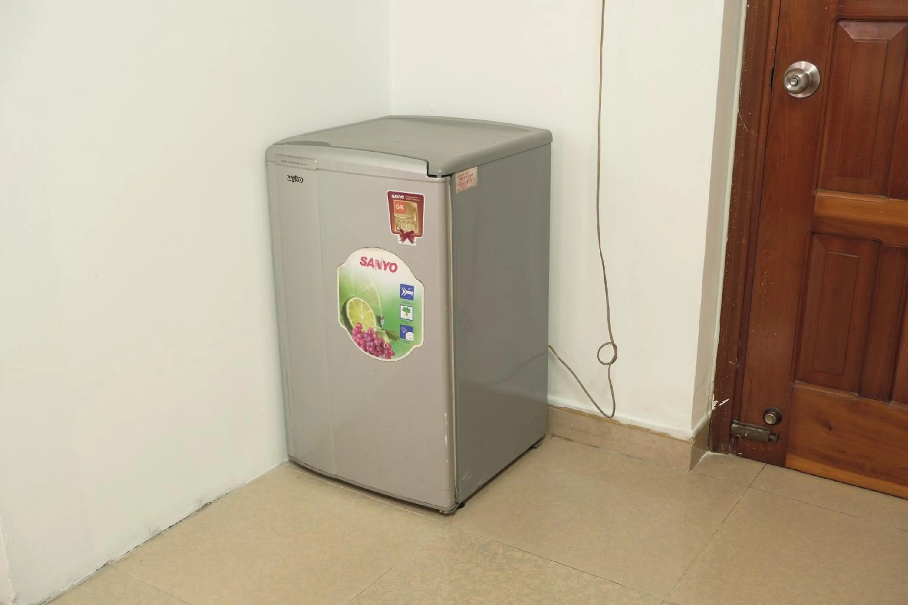 minibar in Sakura Hostel Saigon