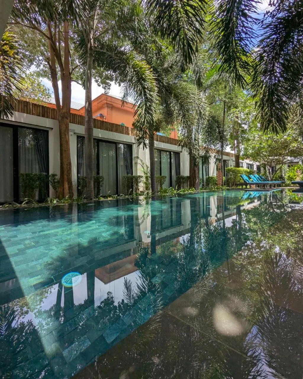 Property building in Tunnel Urban Retreat