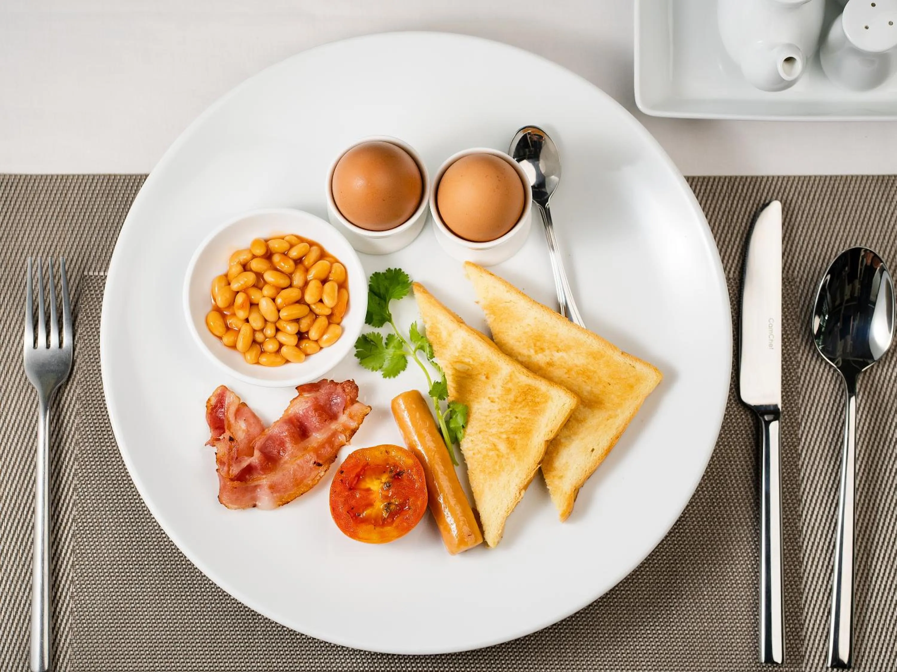 Food and drinks in Tunnel Urban Retreat