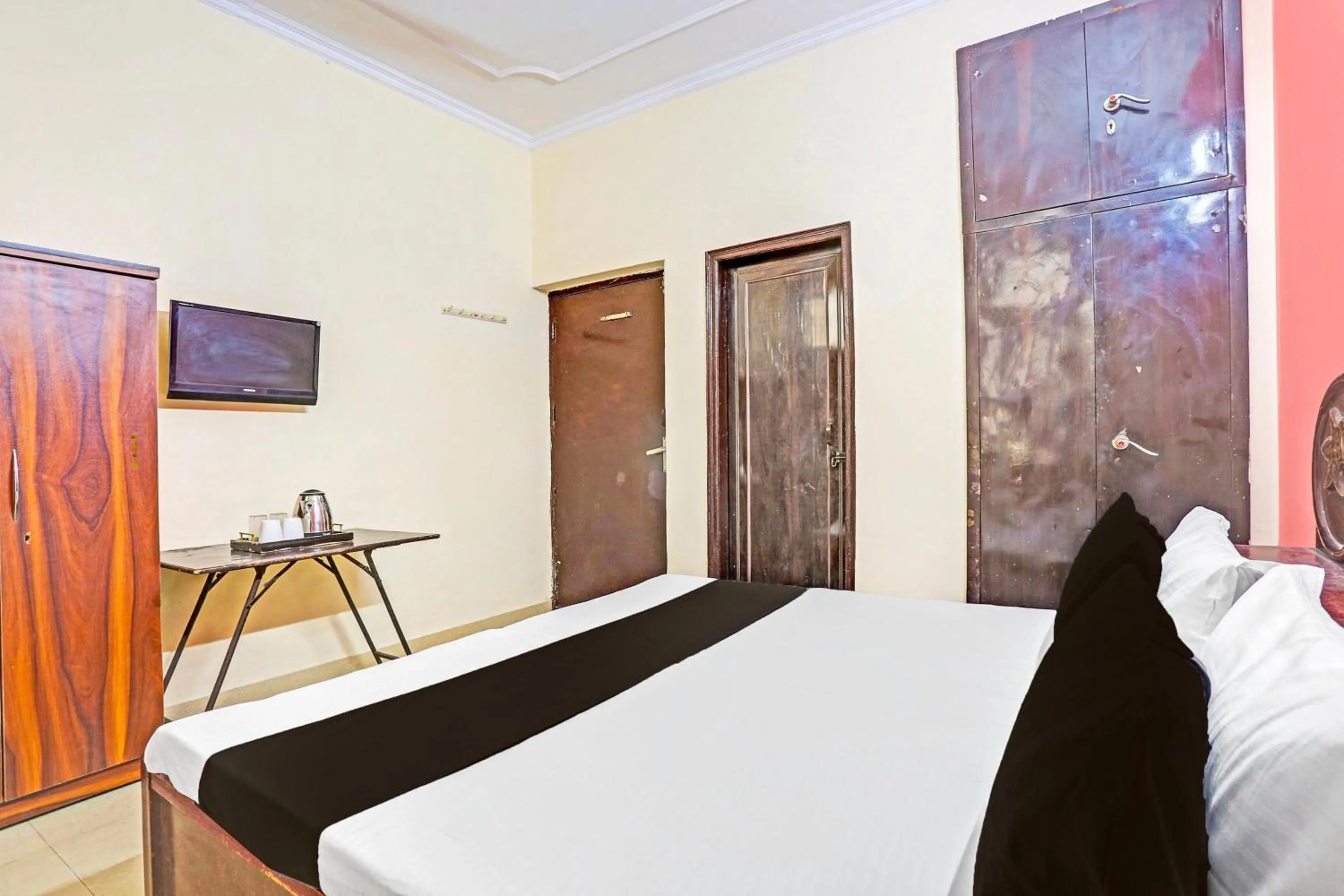 Bedroom, Bed in Hotel O Shubham Residency