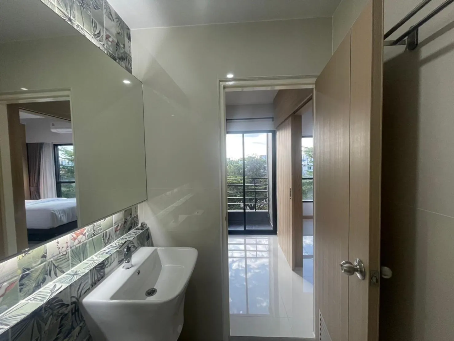 Bathroom, Bed in Bangkok Mystay Hotel Rangsit