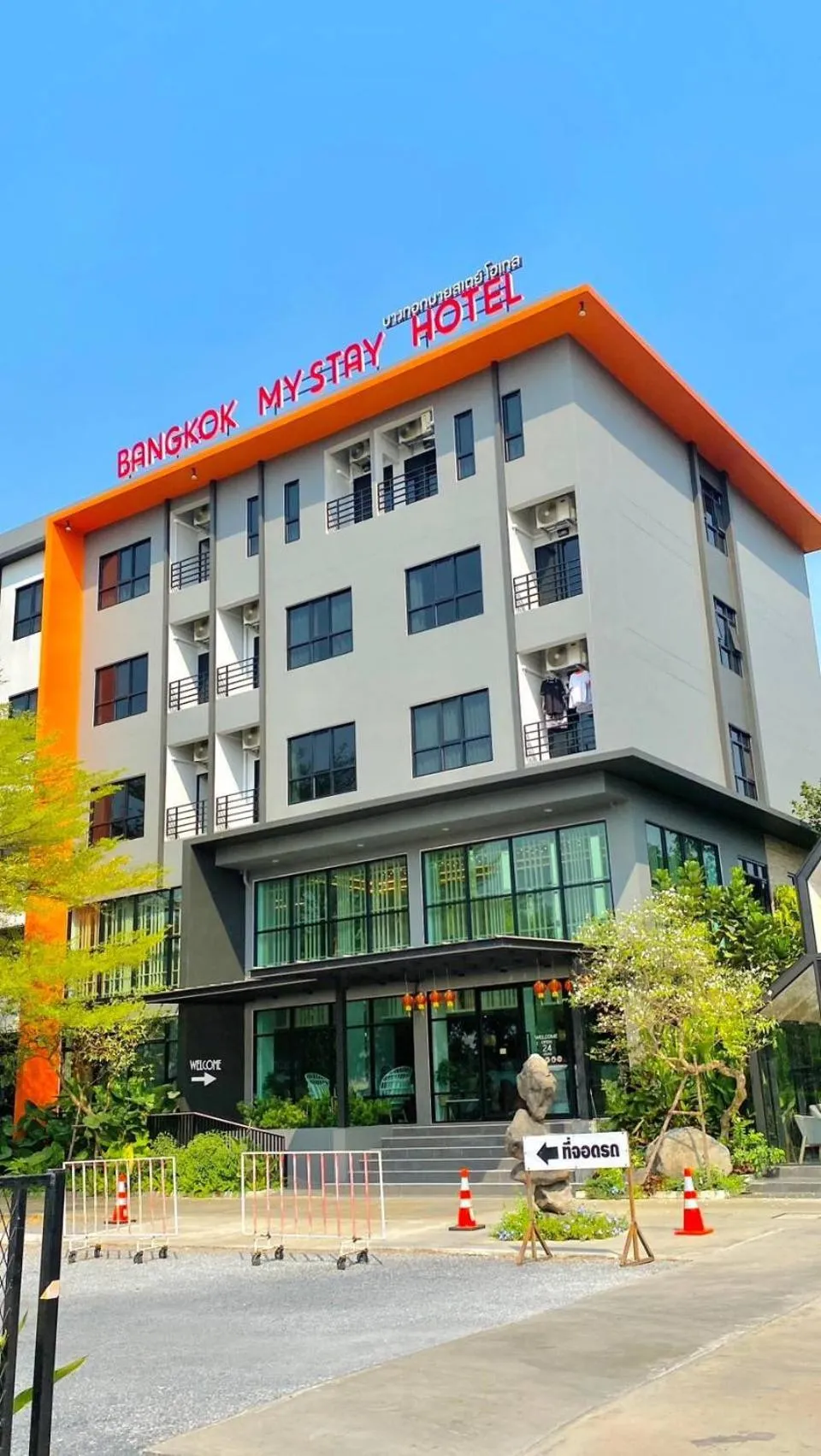 Property building in Bangkok Mystay Hotel Rangsit