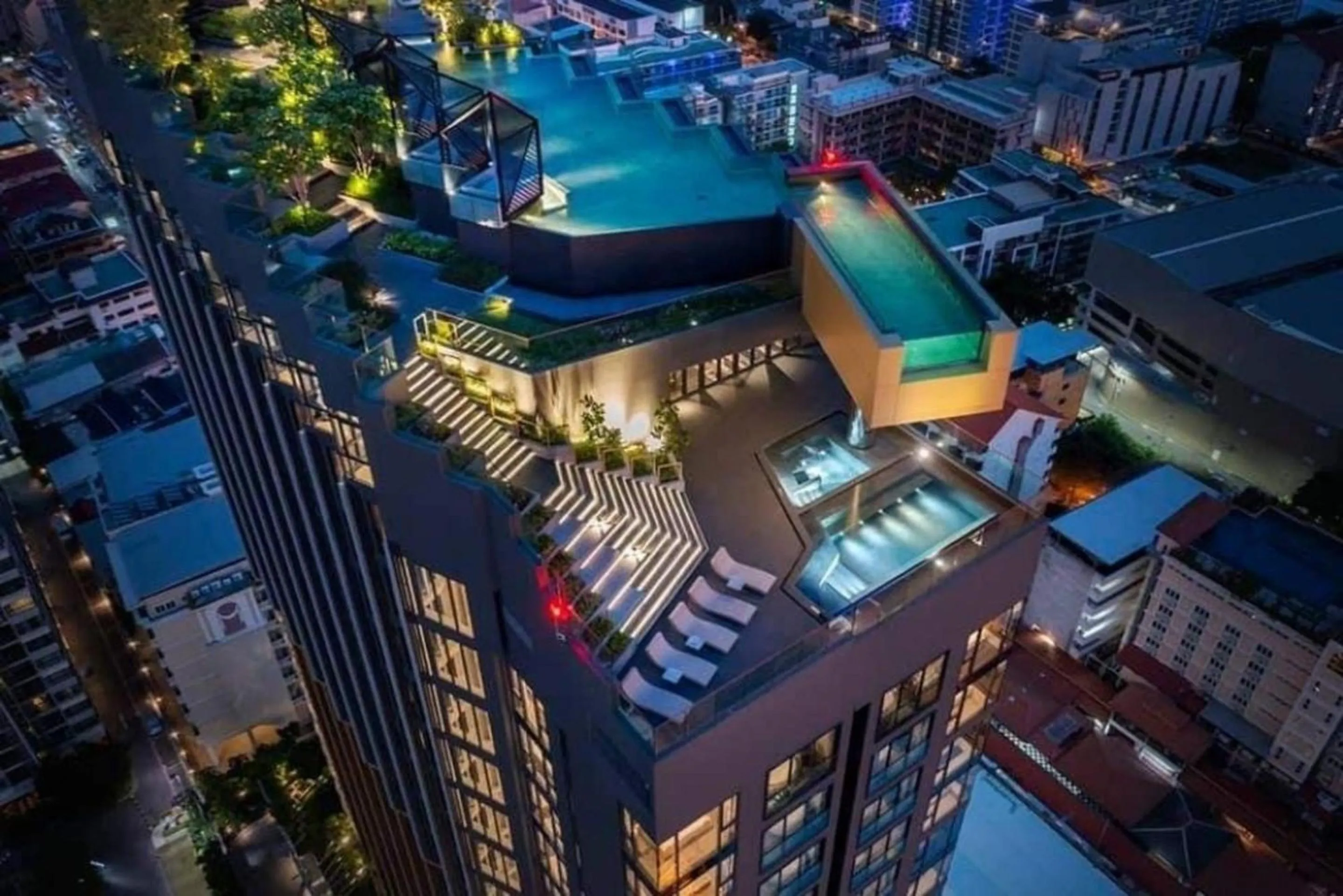 Property building in Edge Central Pattaya by Mickey