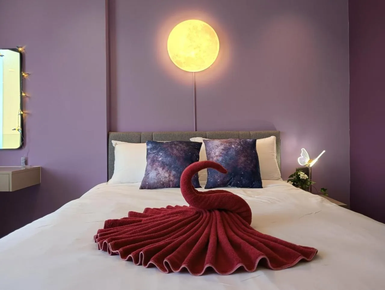 Bed in Edge Central Pattaya by Mickey