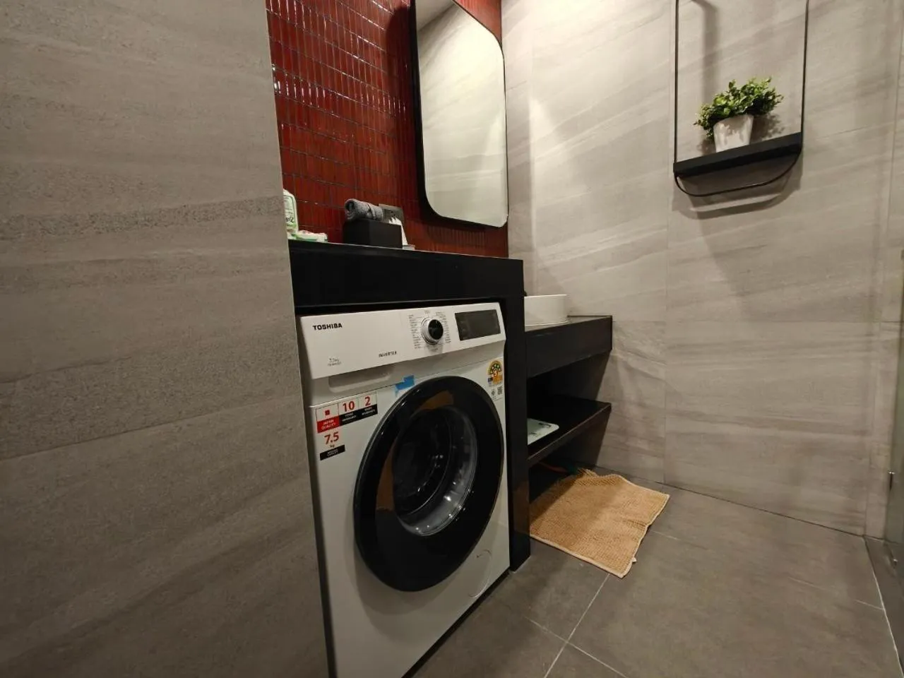 washing machine in Edge Central Pattaya by Mickey