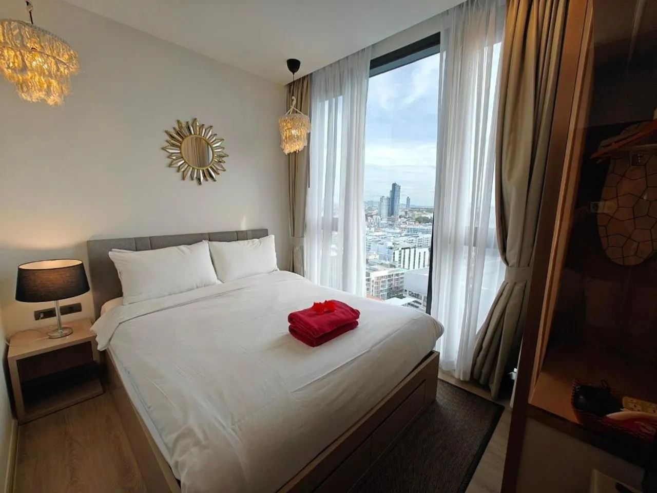 Bed in Edge Central Pattaya by Mickey