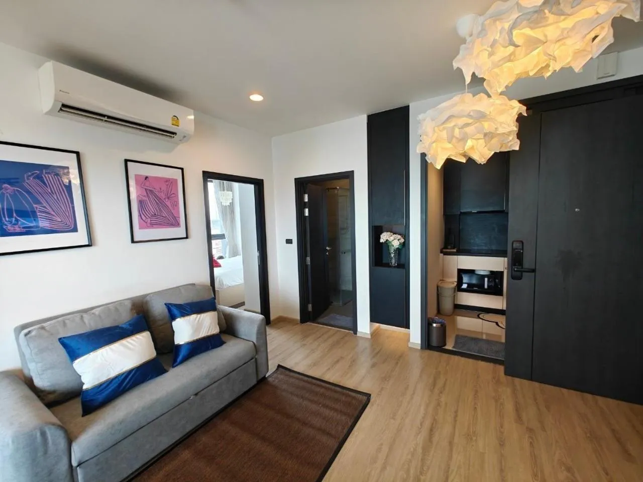 Edge Central Pattaya by Mickey