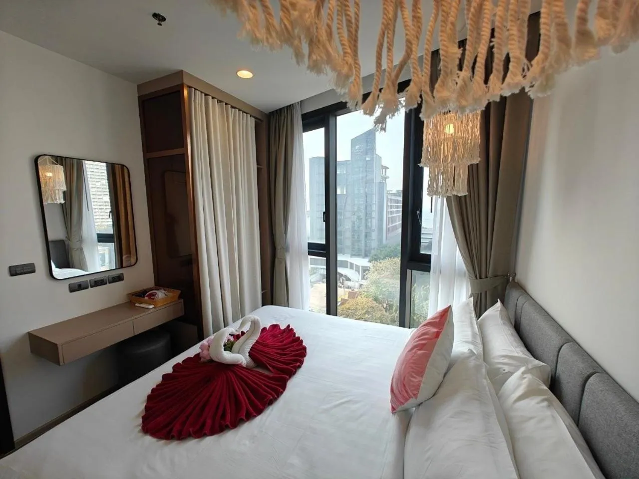 Bed in Edge Central Pattaya by Mickey