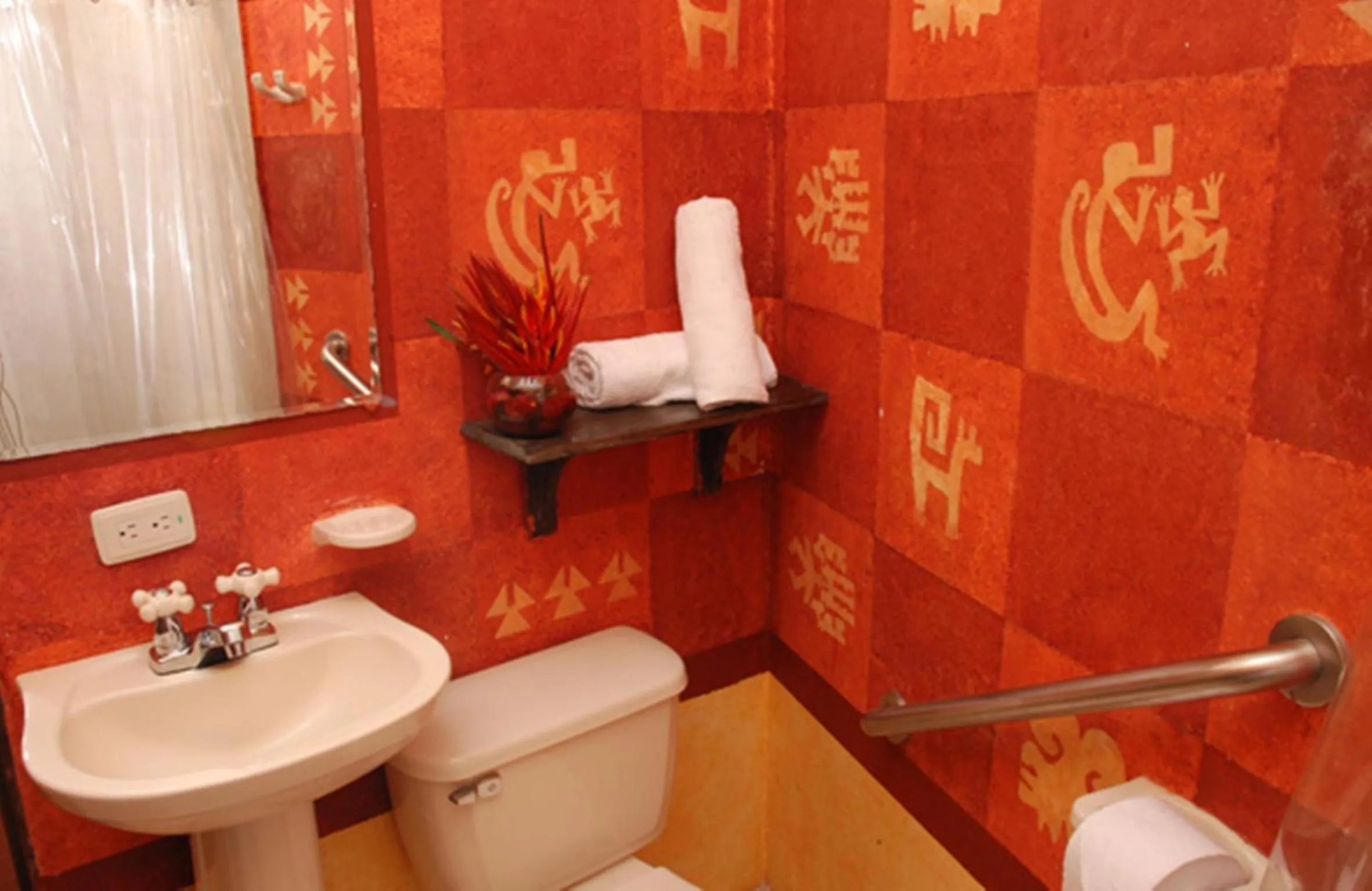 Bathroom in San Agustin Internacional Hotel