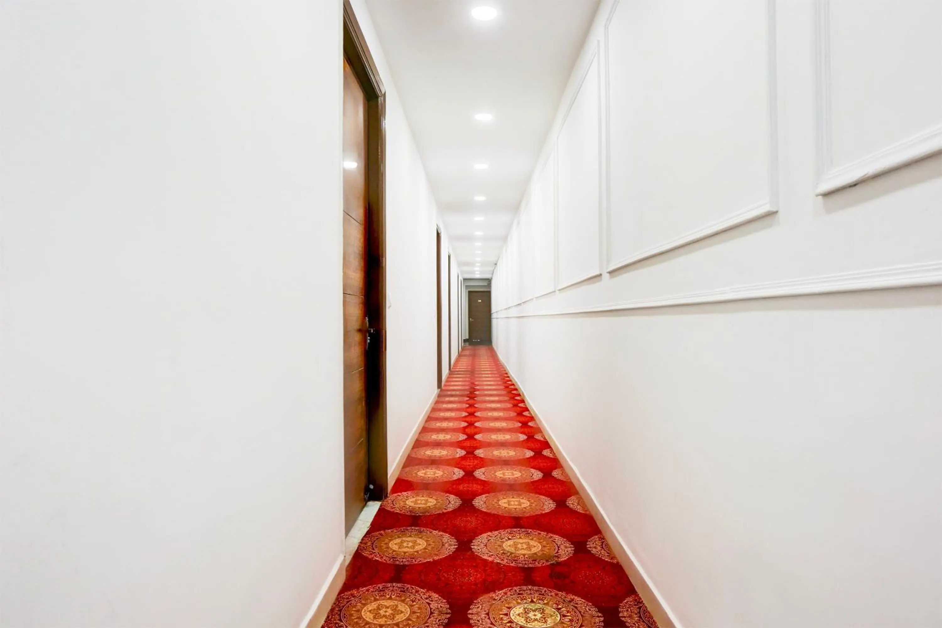 Lobby or reception in Super Townhouse Eden Garden Zirakpur