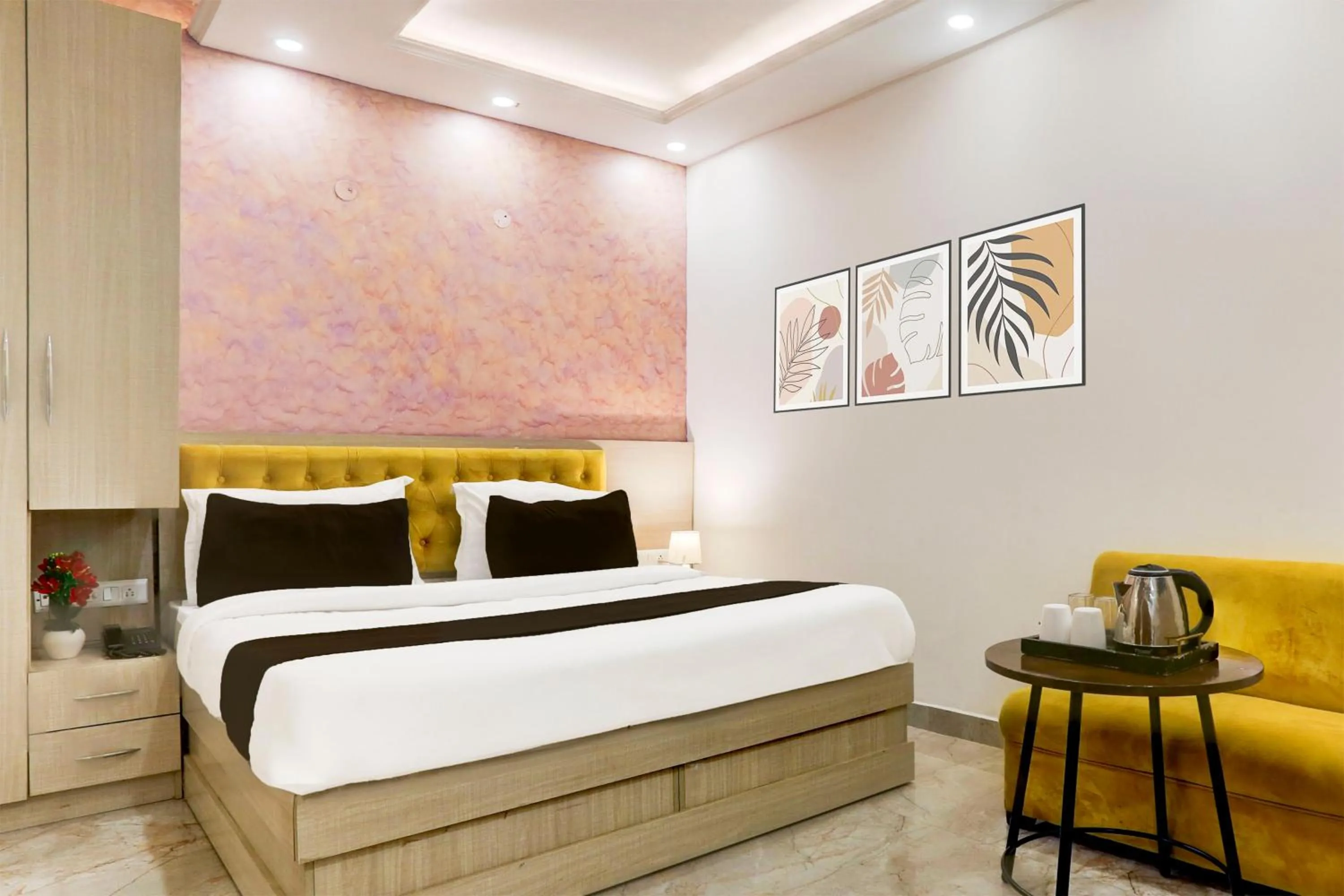 Bedroom, Bed in Super Townhouse Eden Garden Zirakpur