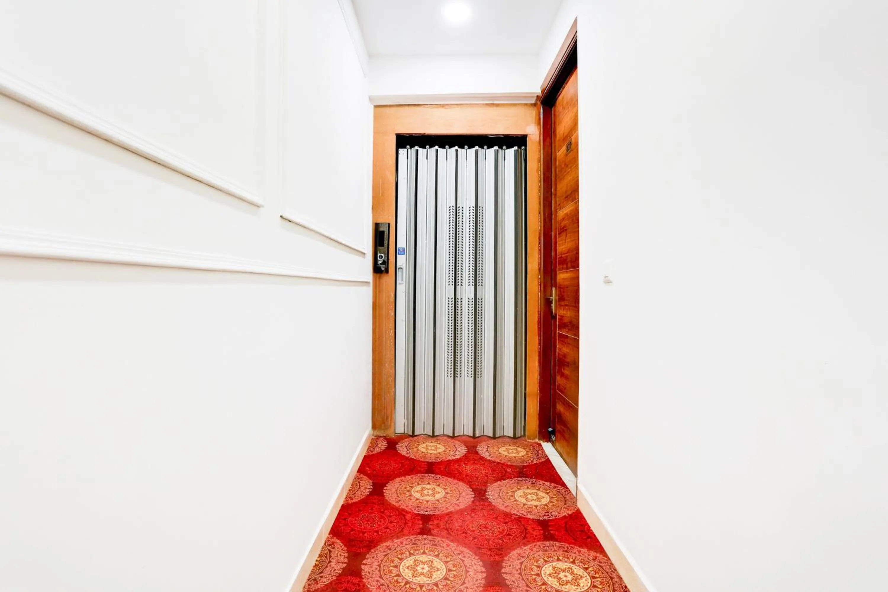 Lobby or reception in Super Townhouse Eden Garden Zirakpur