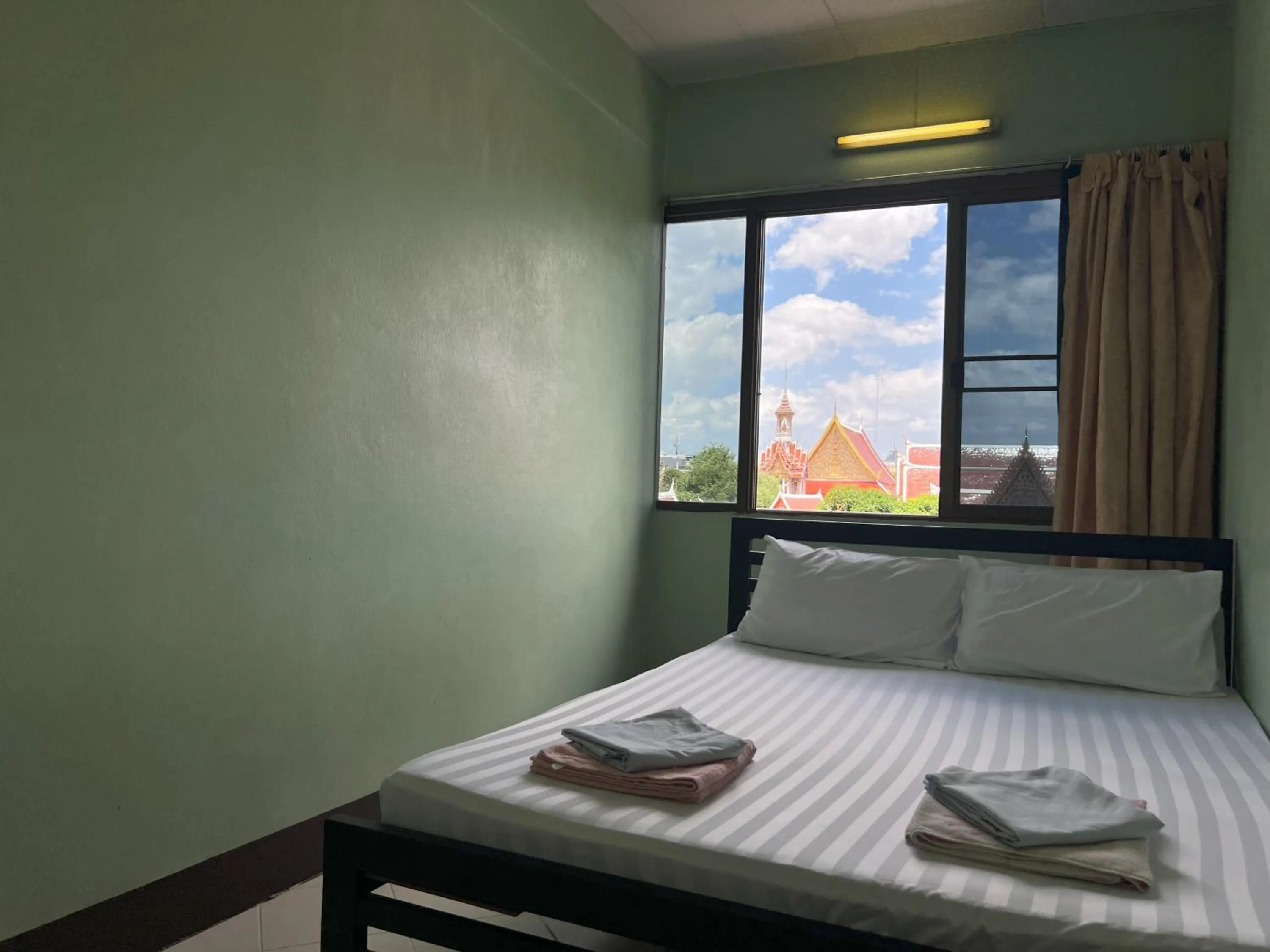 Bed in Bella Bella House