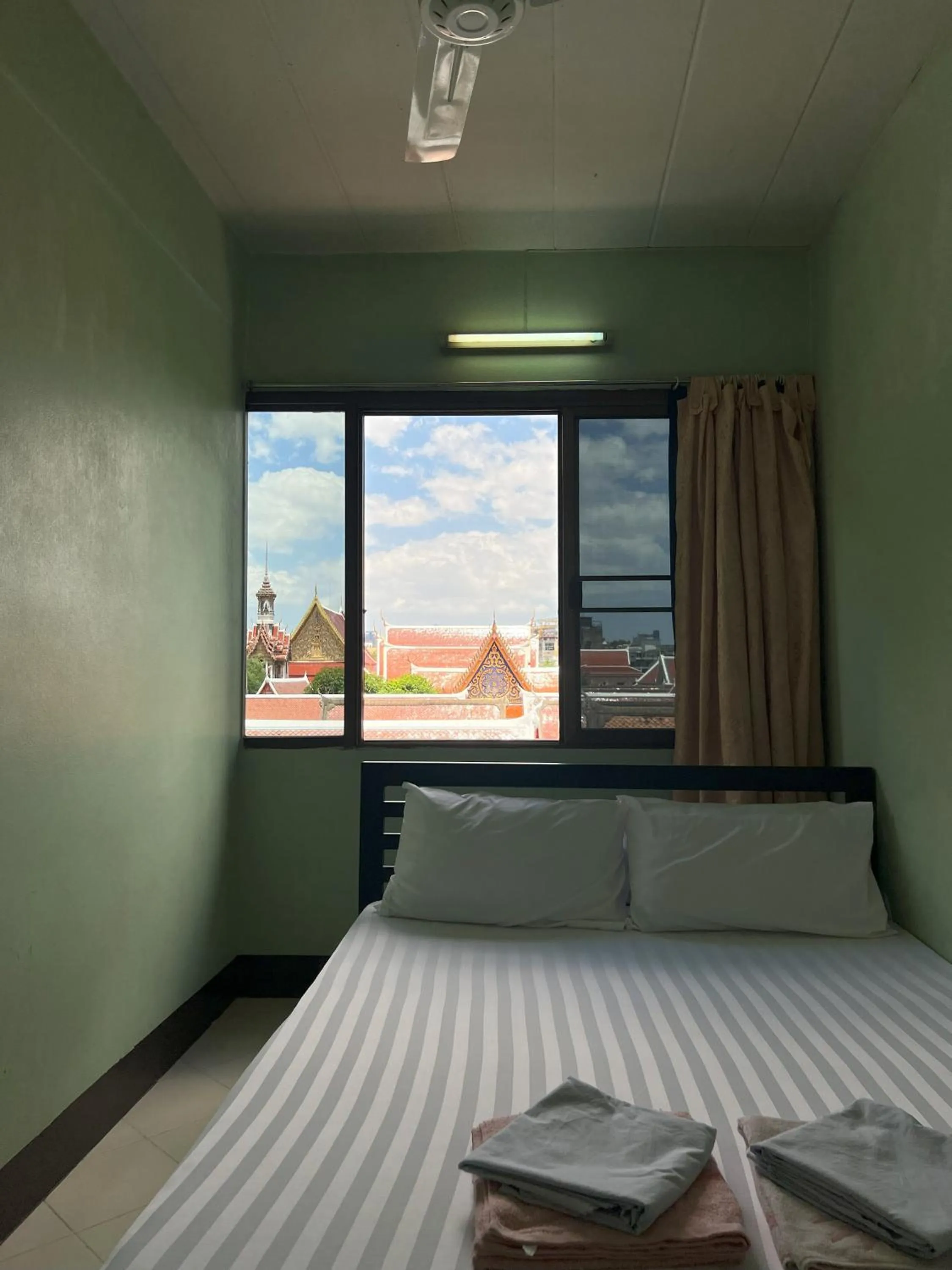 Bed in Bella Bella House