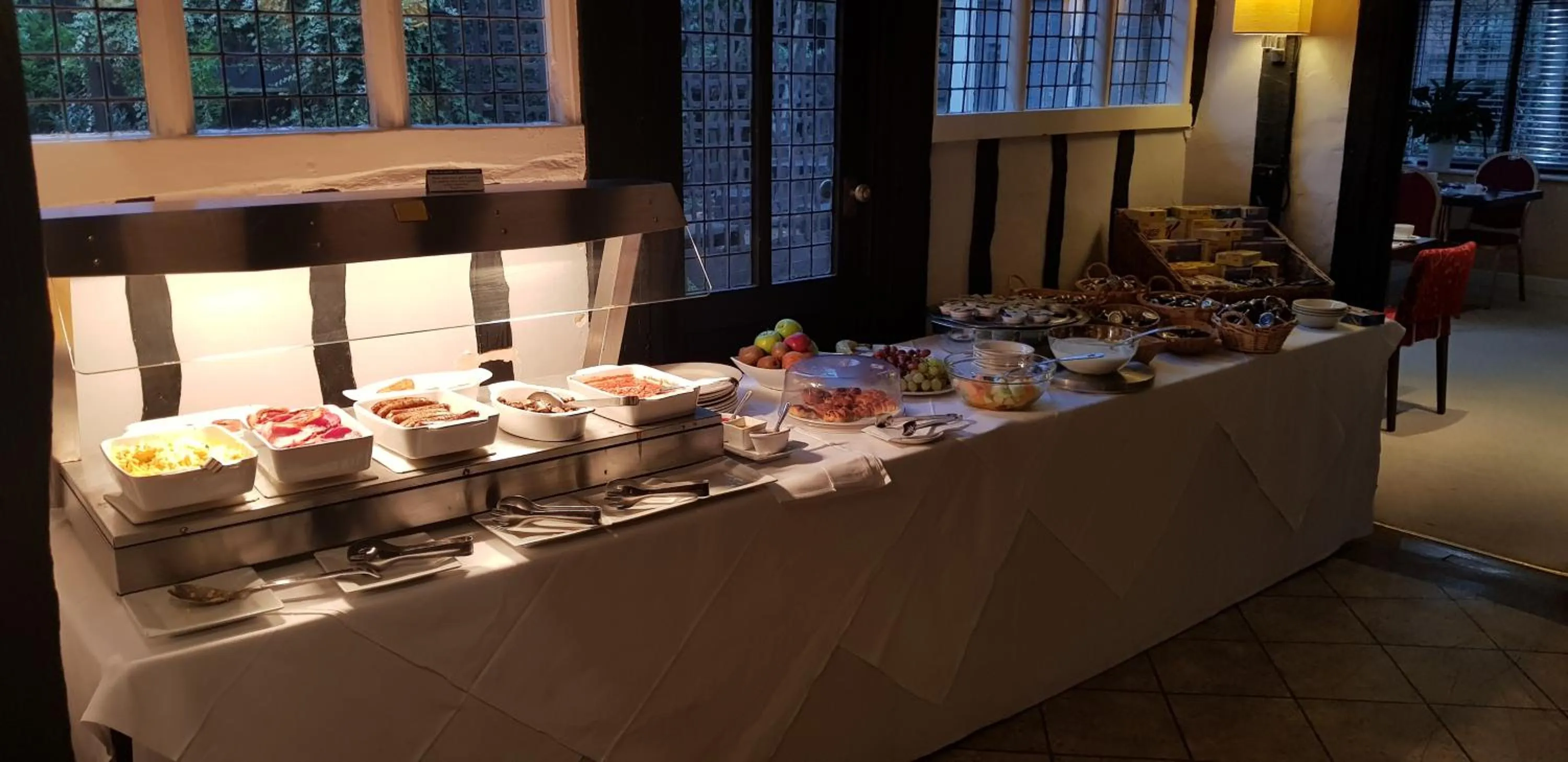 Breakfast in The Tudor Hotel