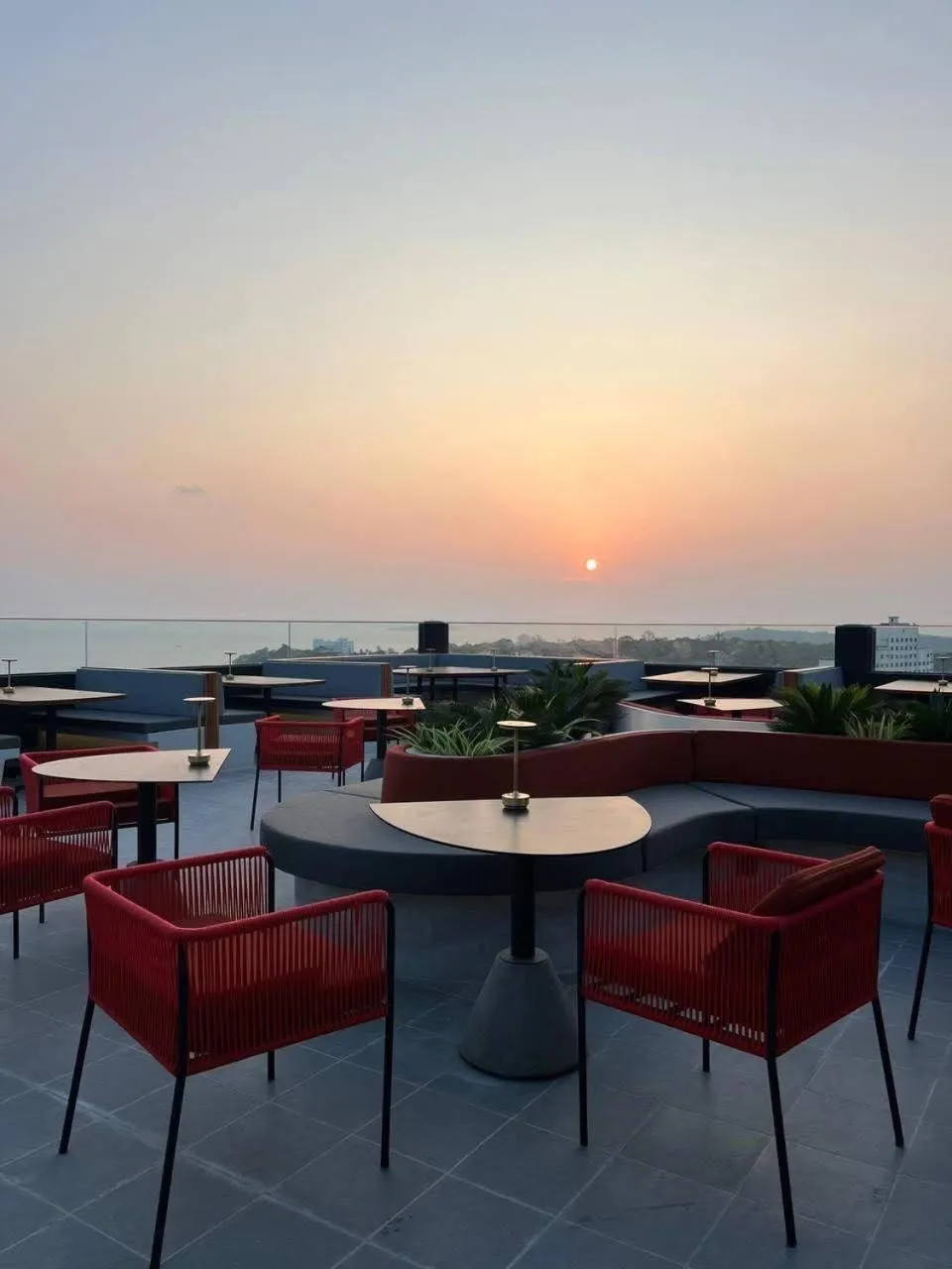 Restaurant/places to eat in Grand La Vogue Hotel and Casino