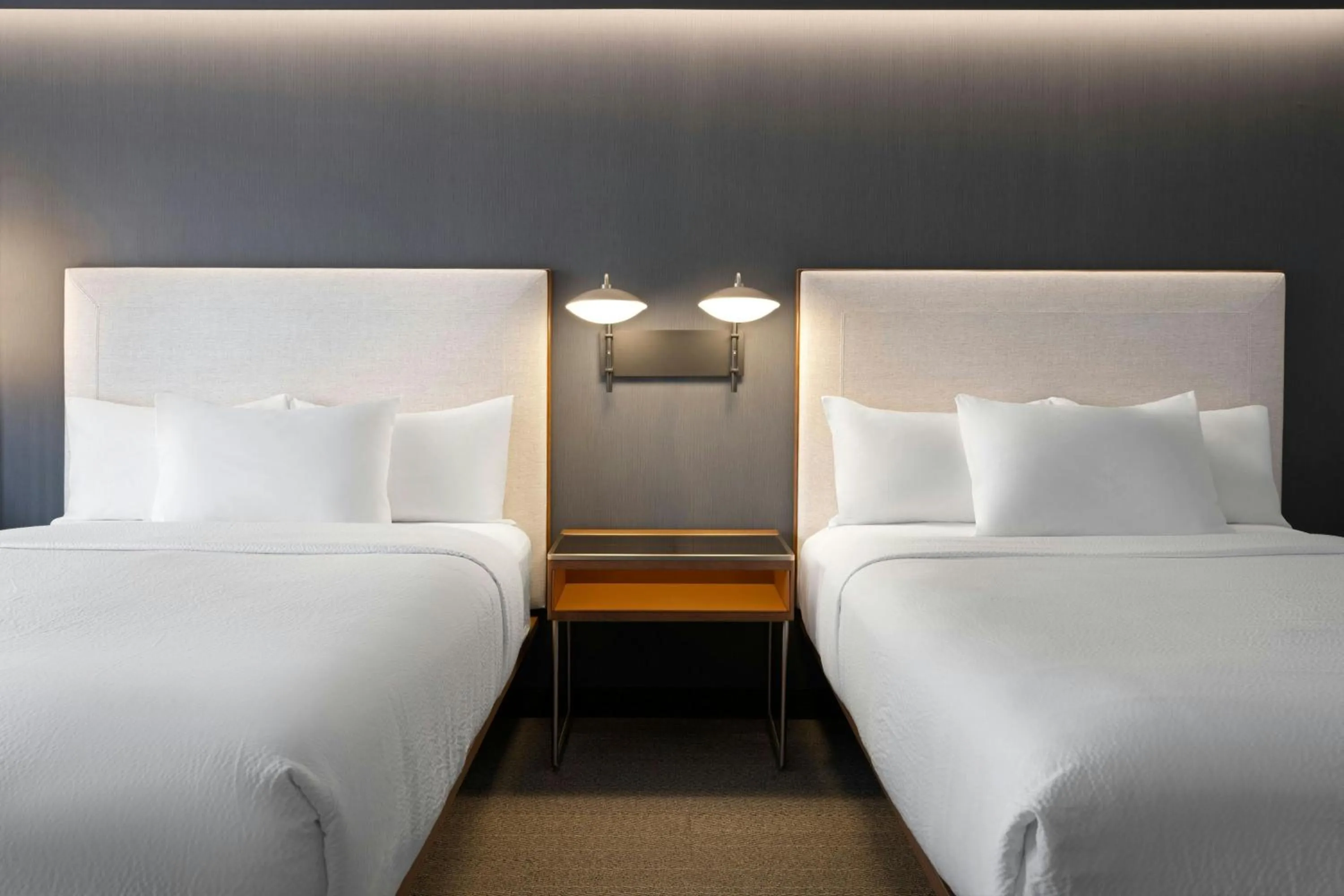 Photo of the whole room, Bed in Courtyard by Marriott Billings