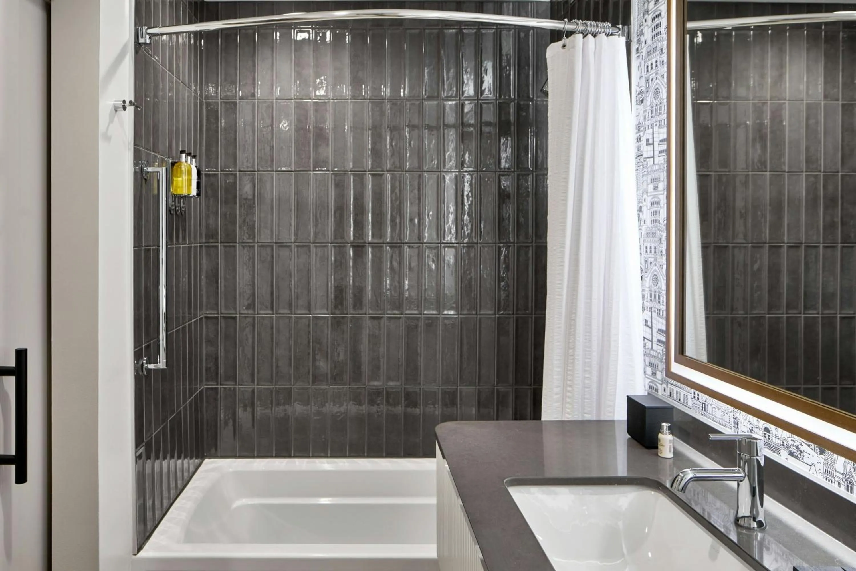 Bathroom in Hotel Celare, Cincinnati Midtown, a Tribute Portfolio Hotel