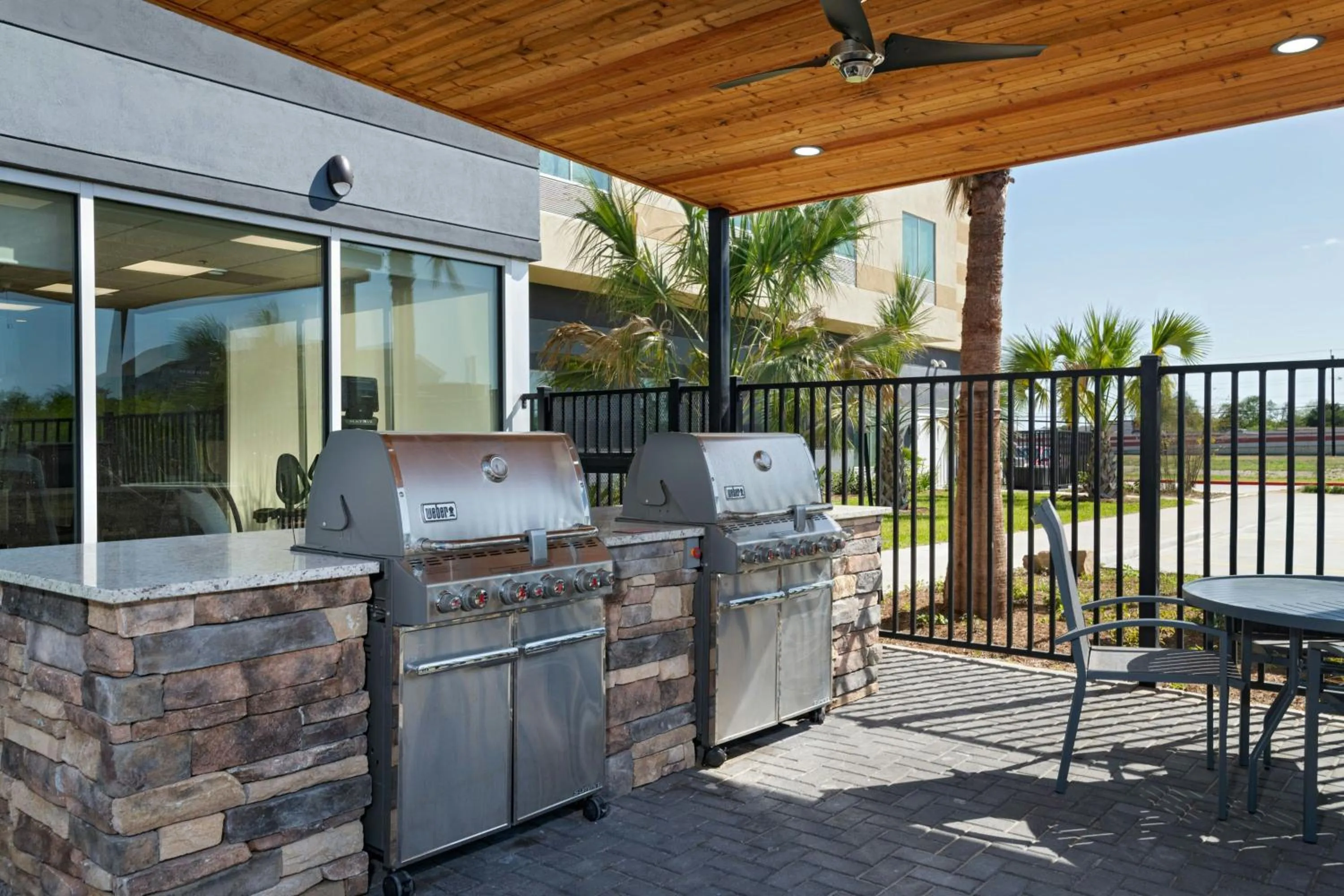 Swimming pool in Fairfield Inn & Suites by Marriott Harlingen