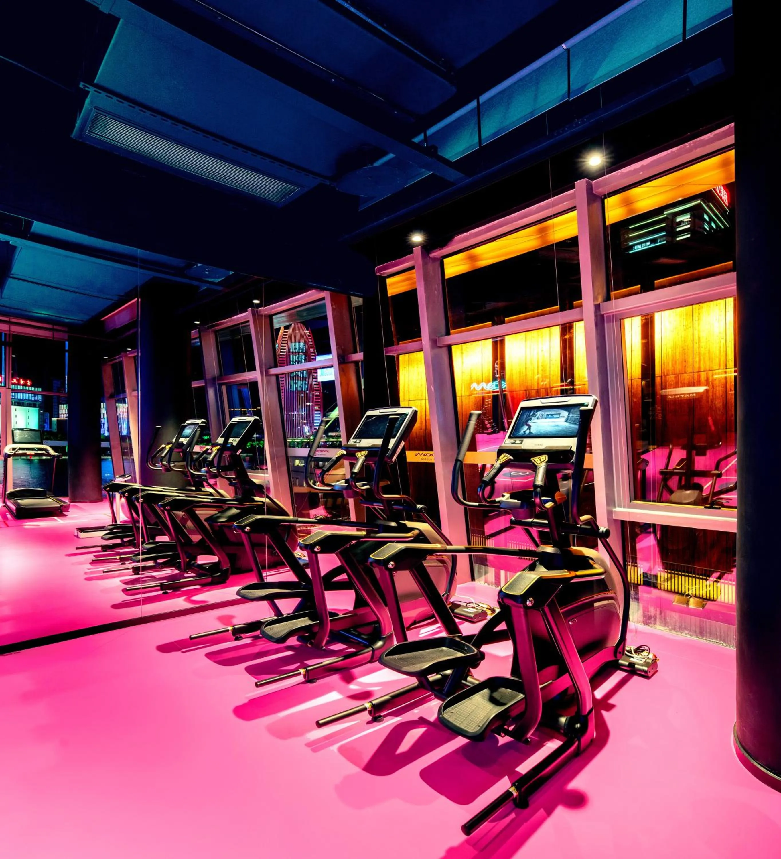 Fitness centre/facilities in Moxy Ningbo Old Bund