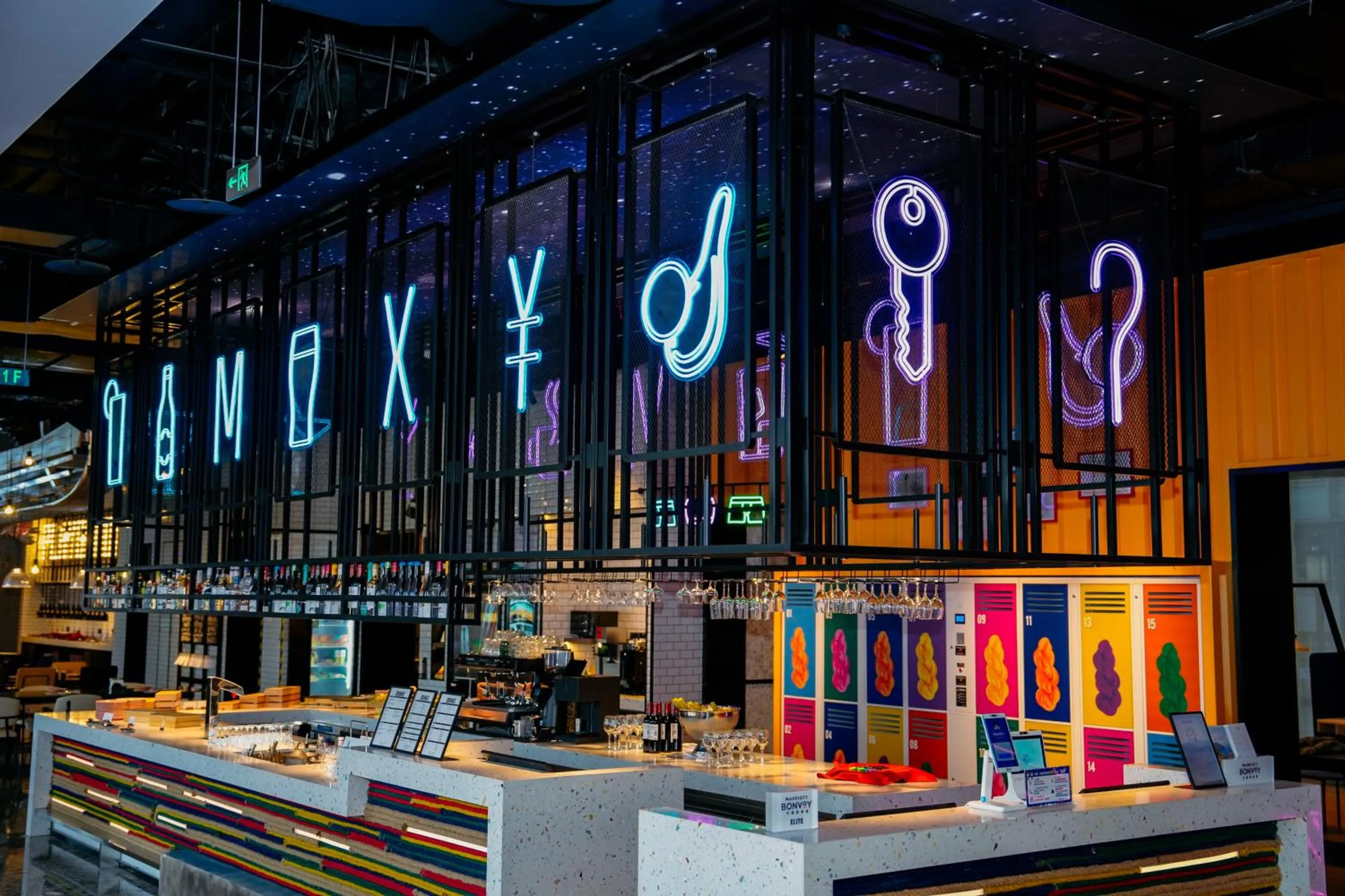 Lounge or bar in Moxy Ningbo Old Bund