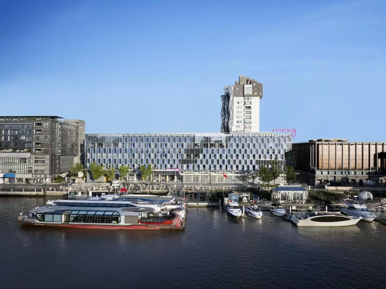 Property building in Moxy Ningbo Old Bund