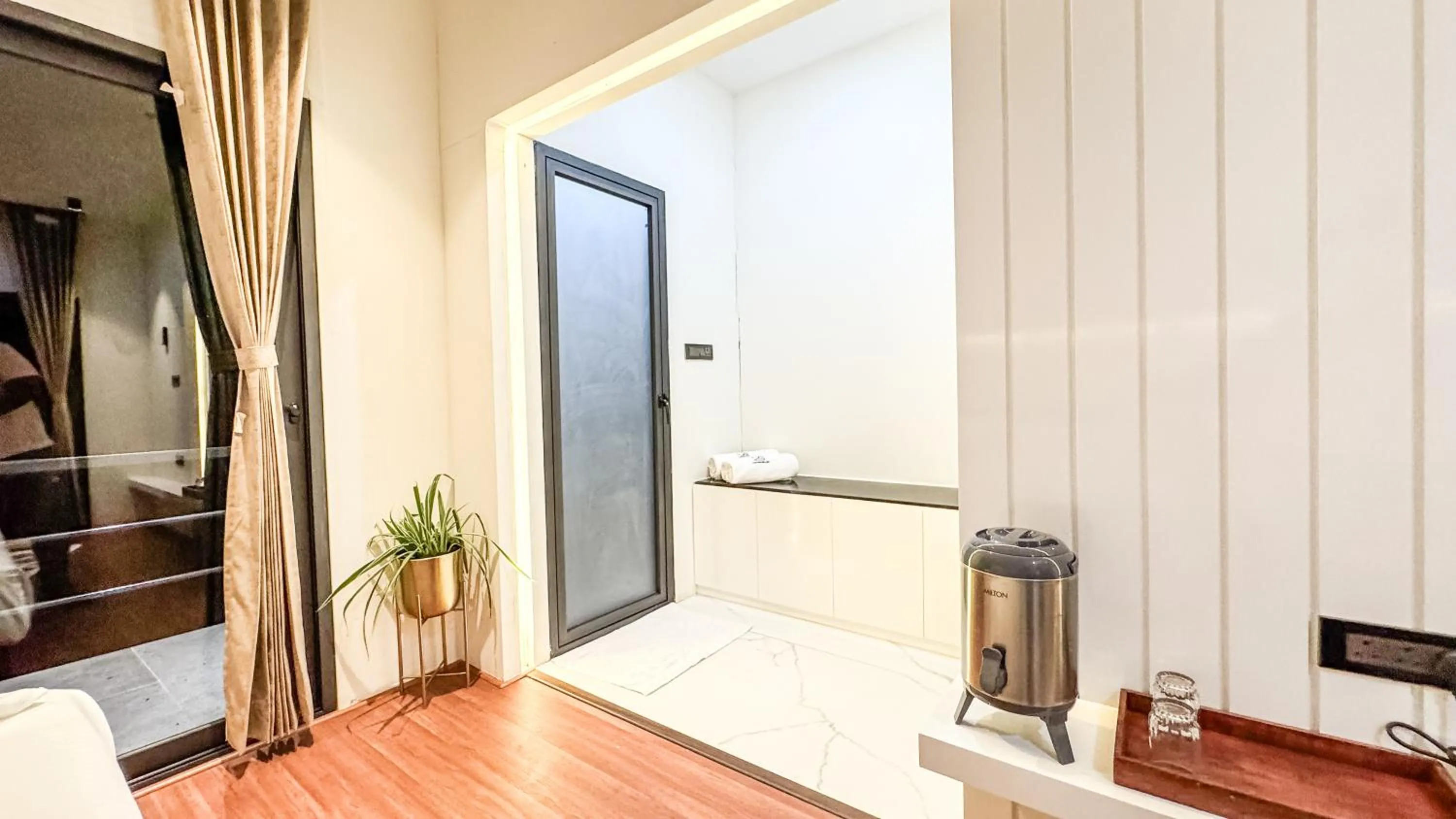 Tomorrowland Farms and Suites