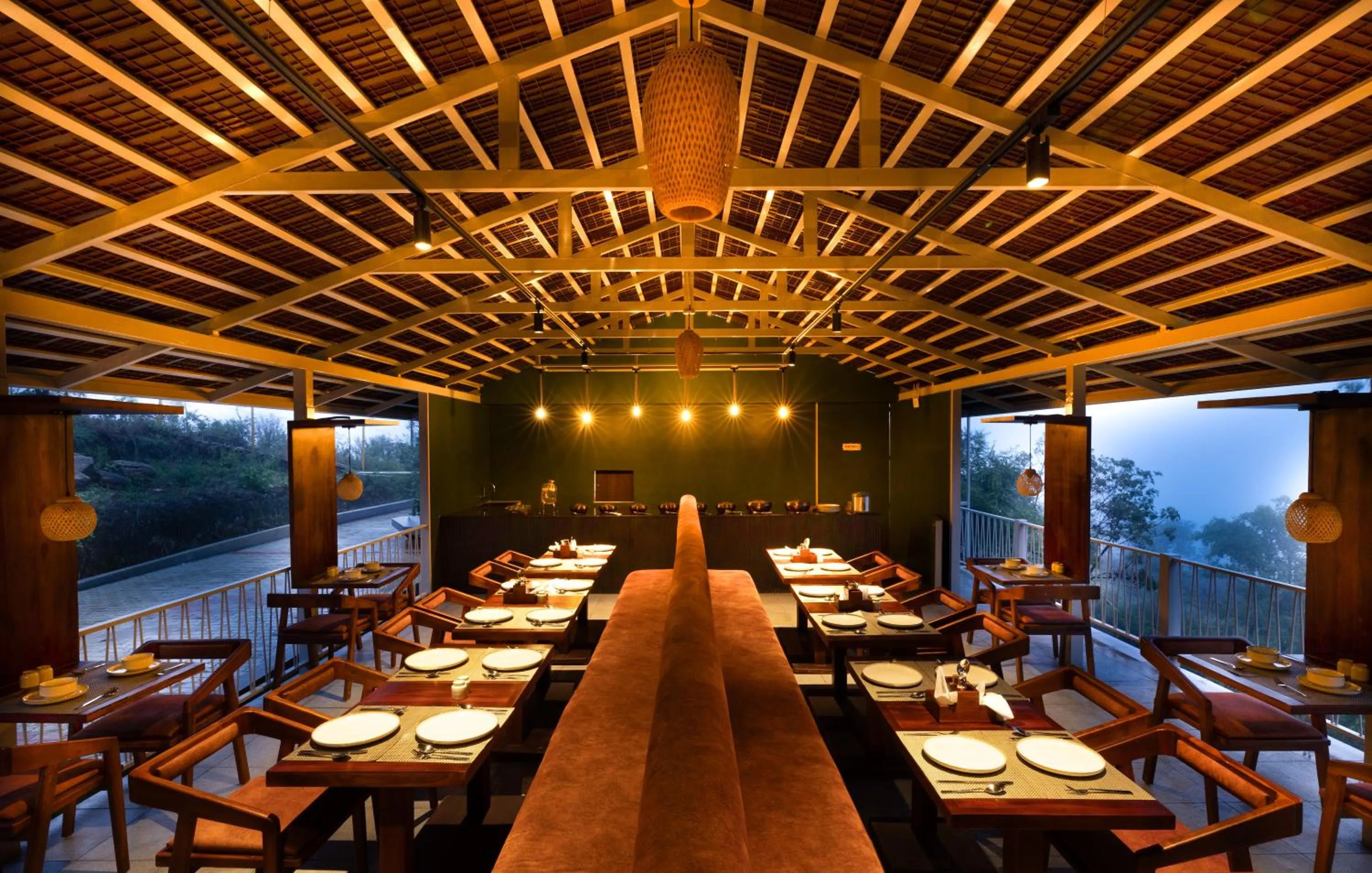 Restaurant/places to eat in Tomorrowland Farms and Suites