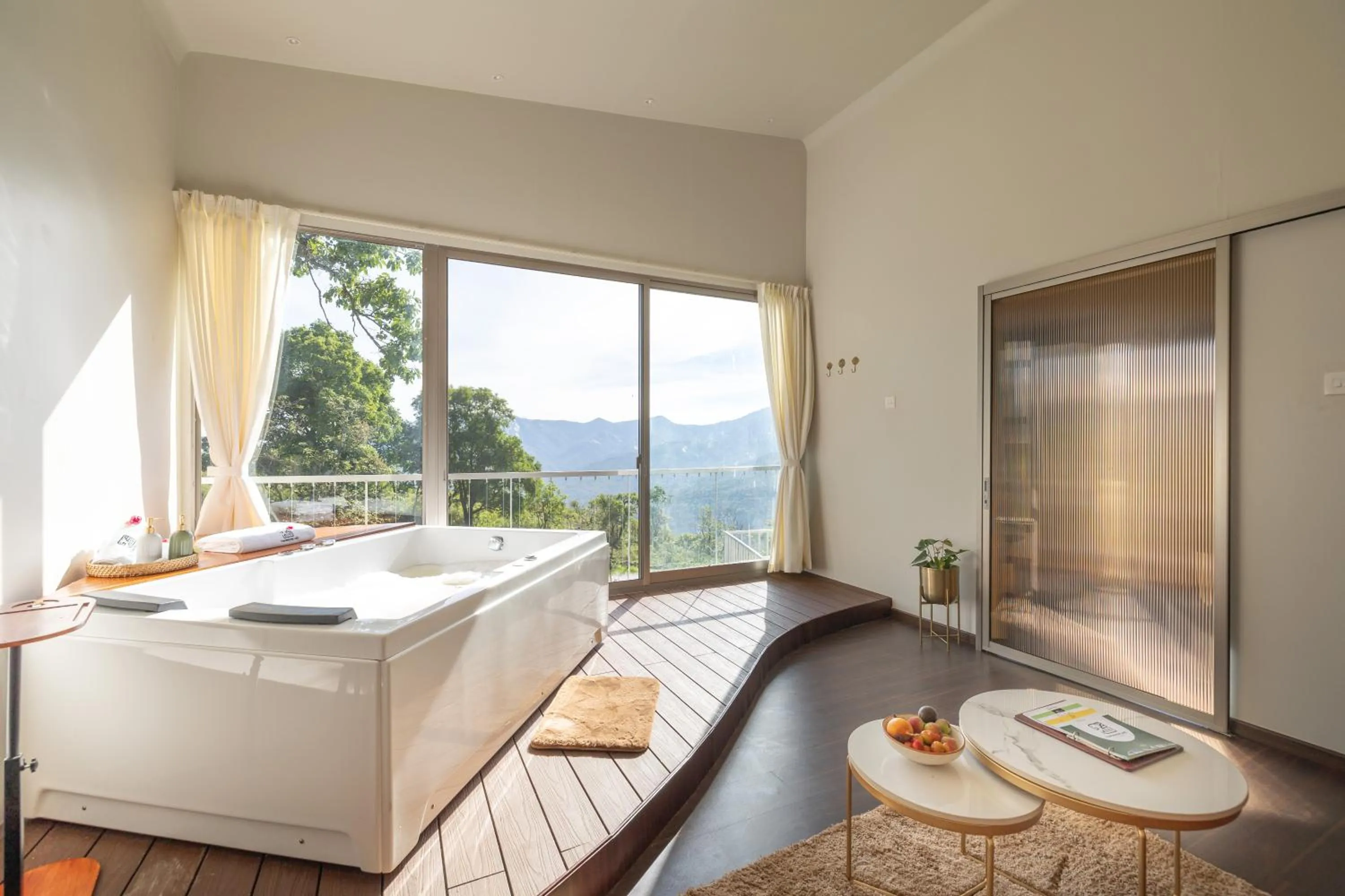 Bath in Tomorrowland Farms and Suites