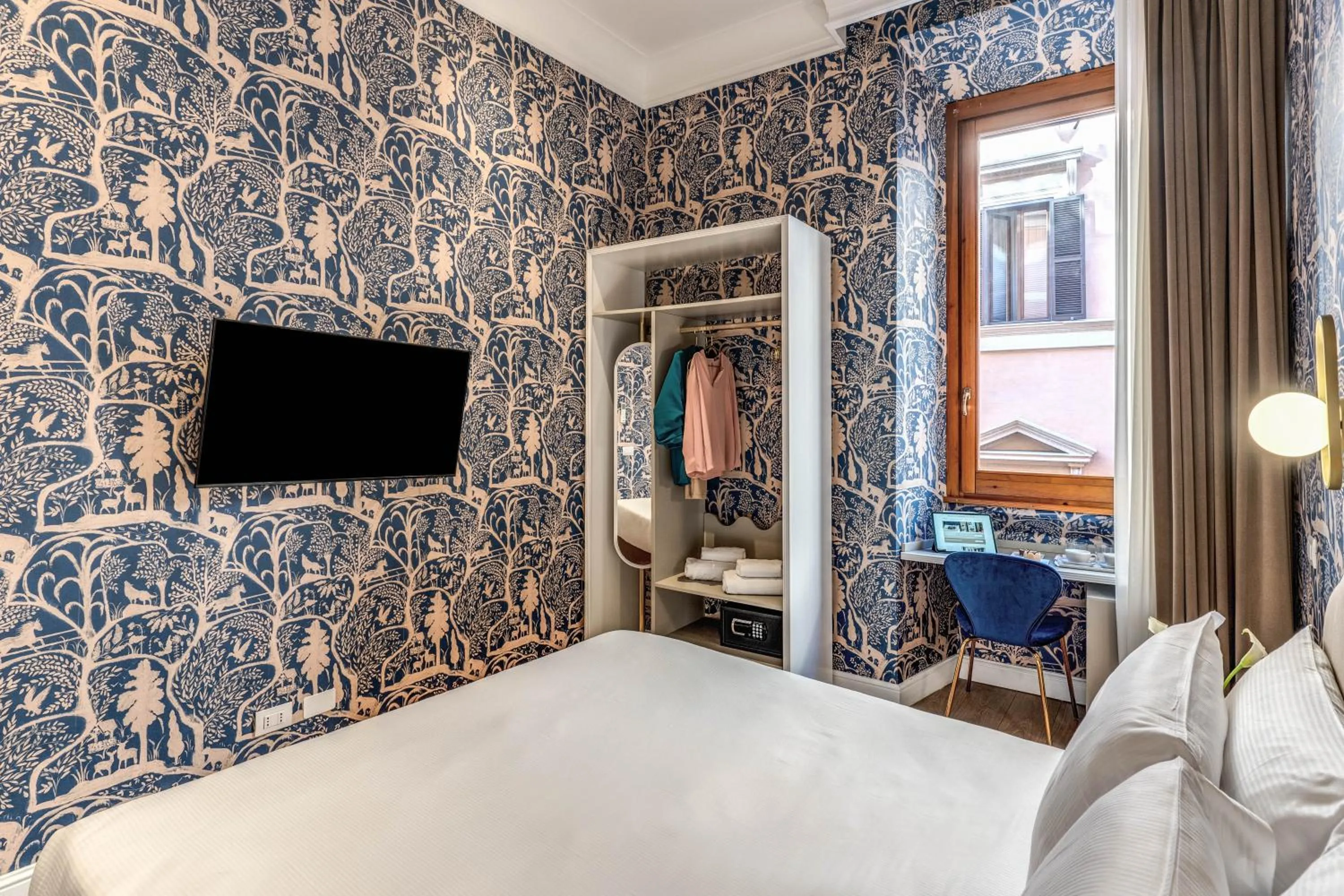 Bed in Townhouse Condotti 29