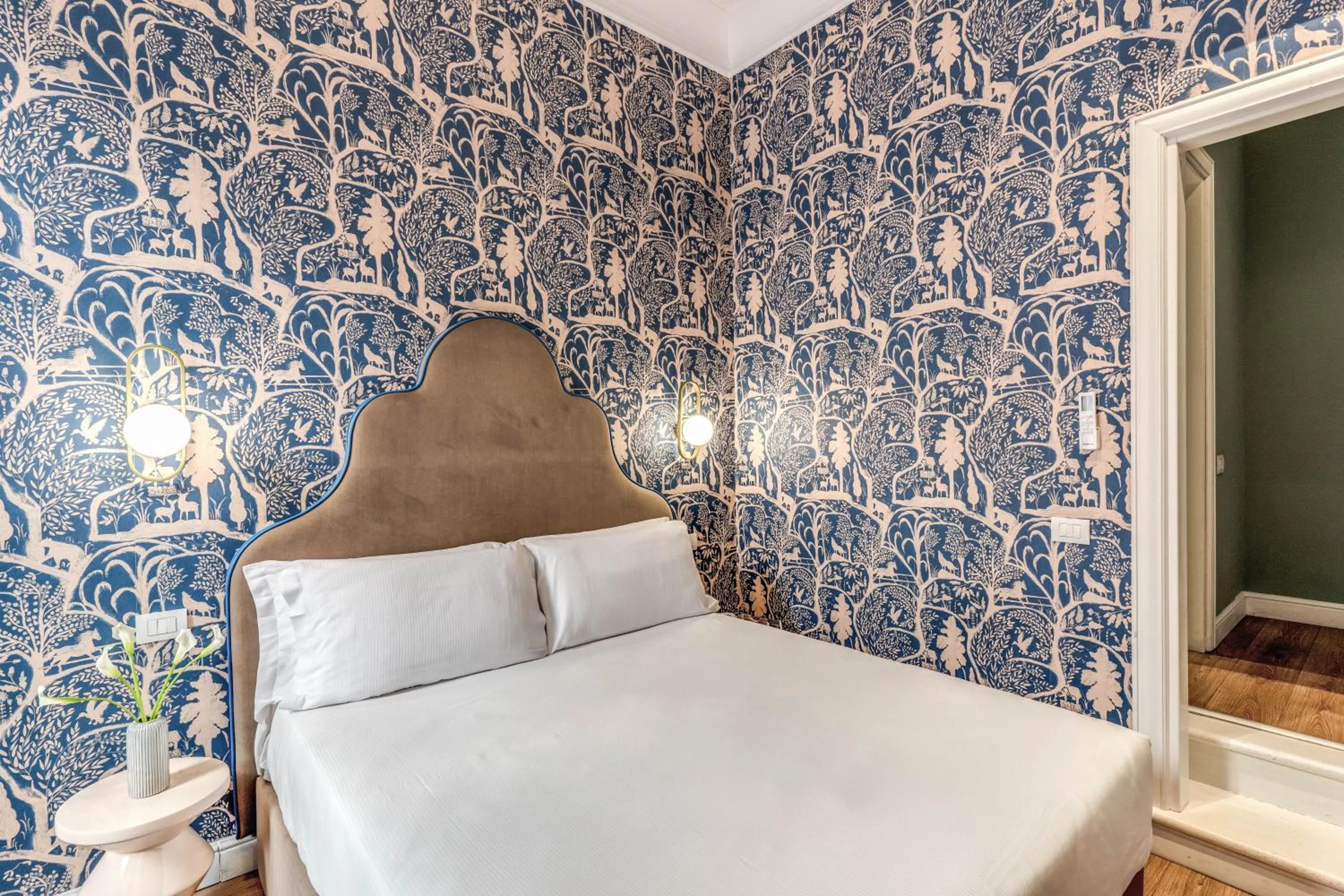 Bed in Townhouse Condotti 29