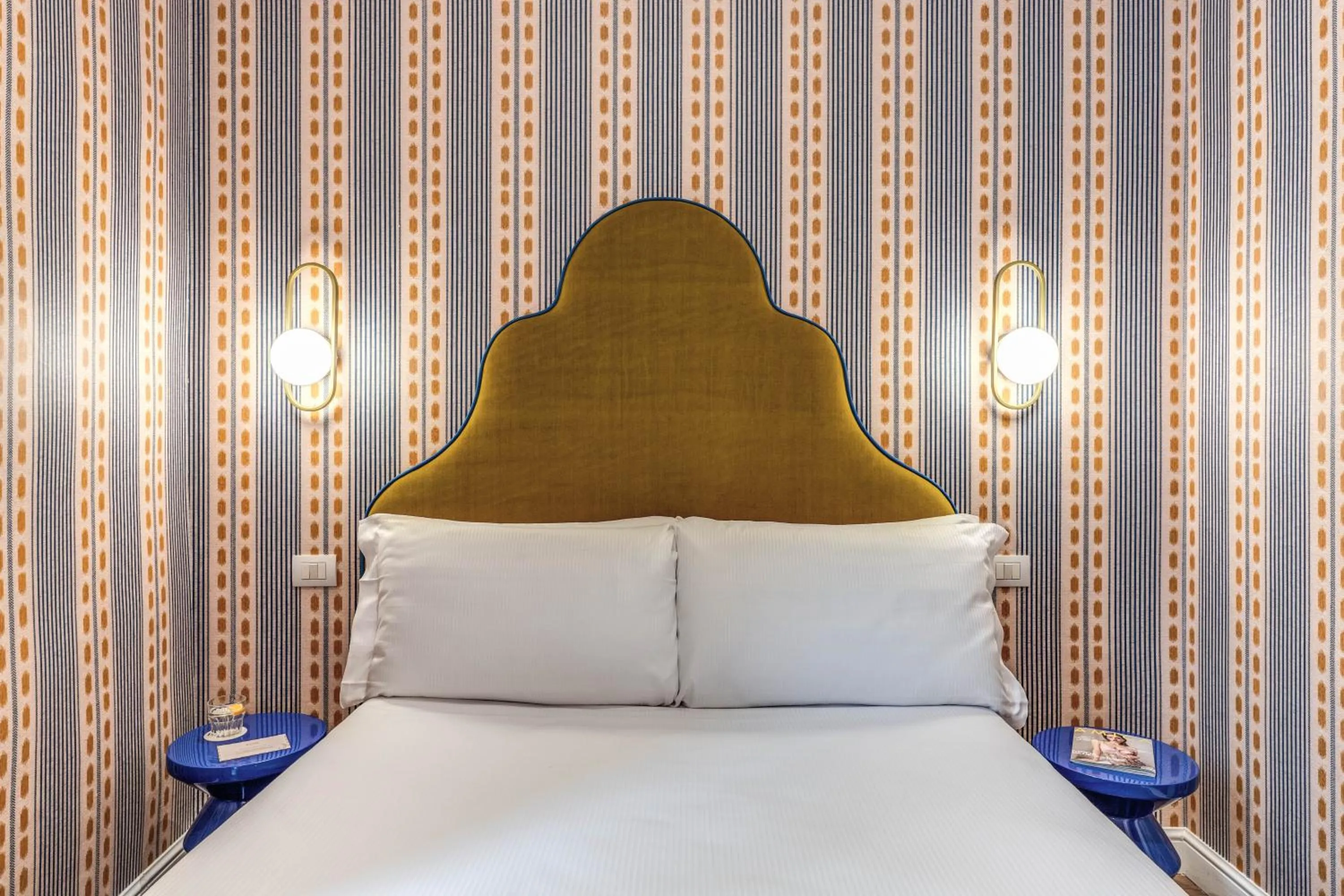 Bed in Townhouse Condotti 29